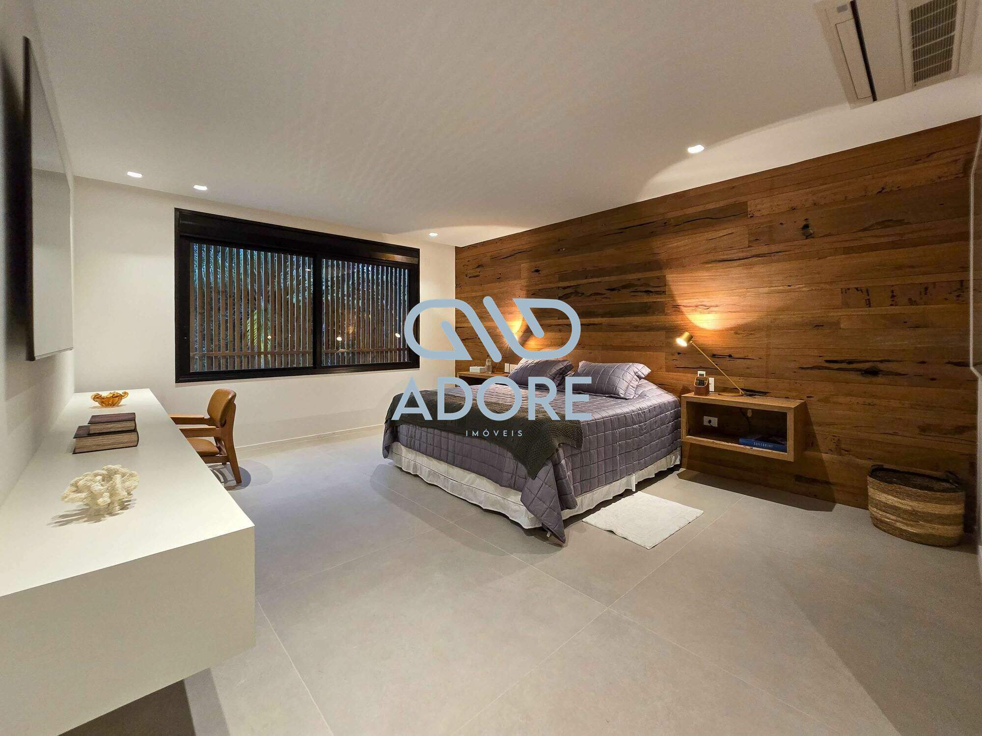 Casa de Condomínio à venda no Riviera de São Lourenço: 