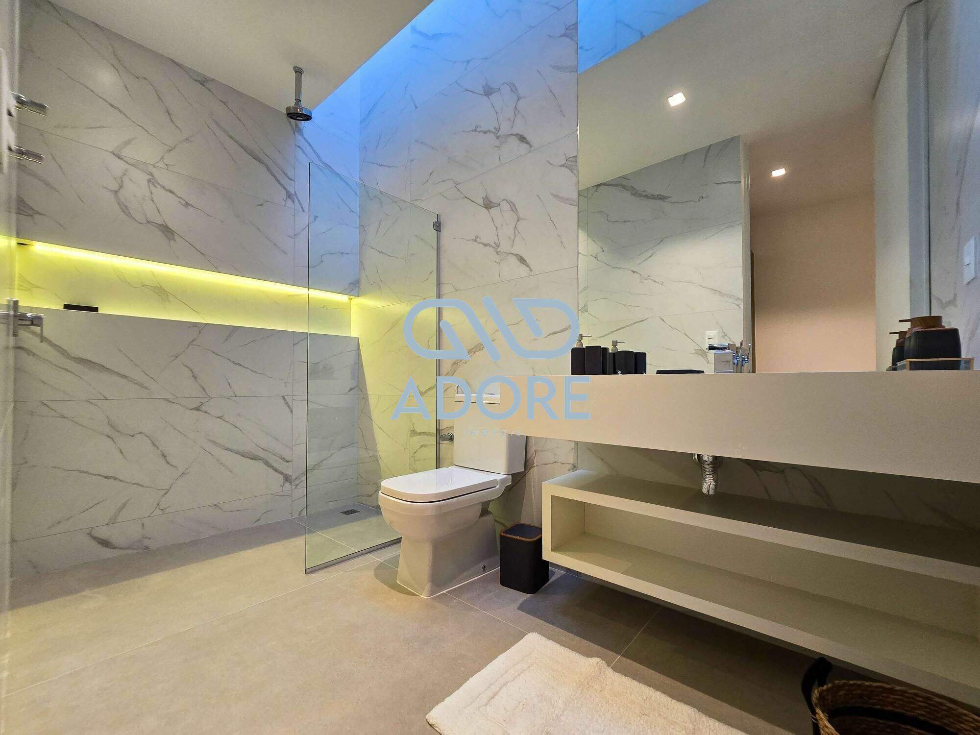Casa de Condomínio à venda no Riviera de São Lourenço: 