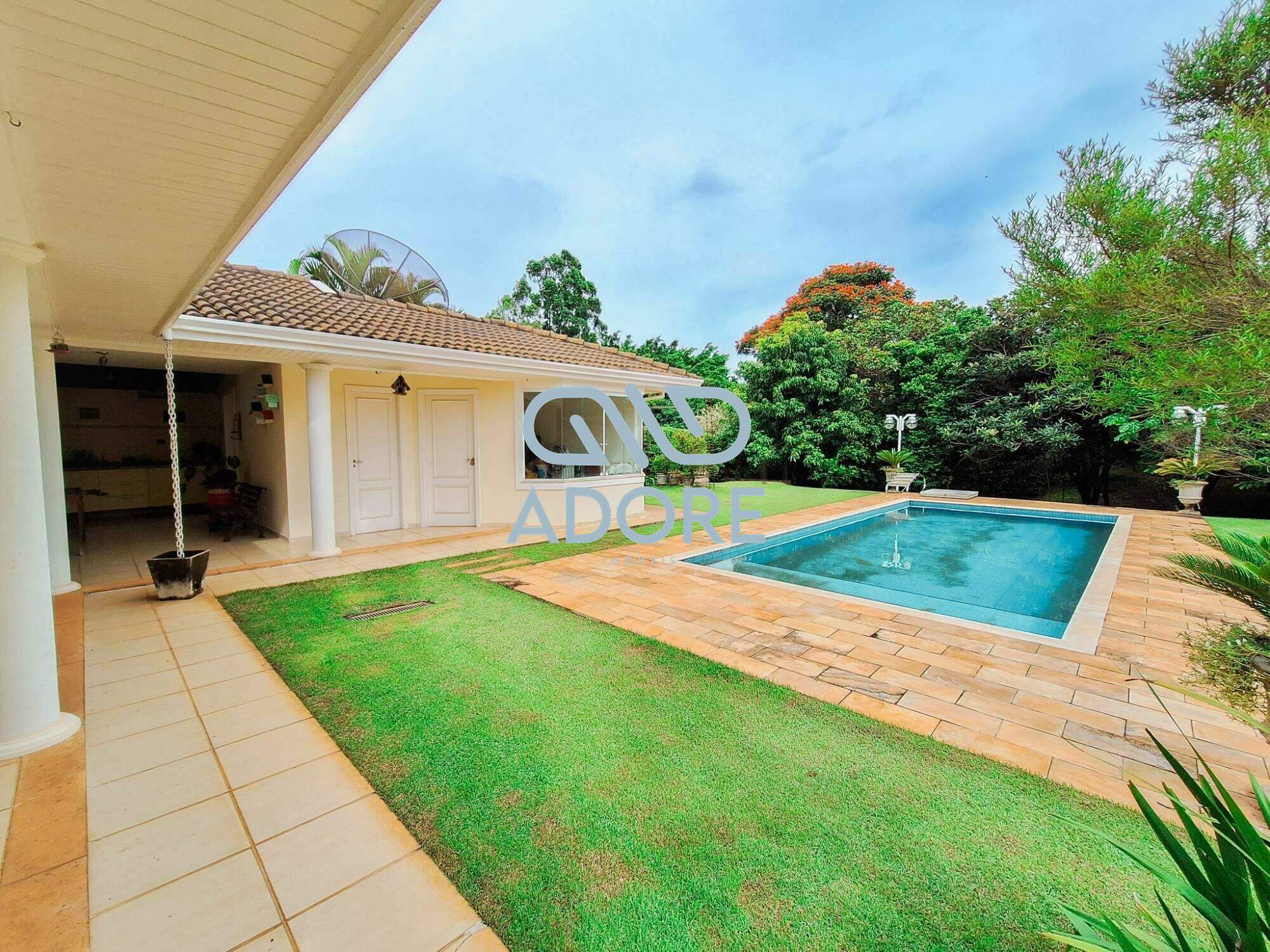 Casa de Condomínio à venda no Condomínio Theodora : 