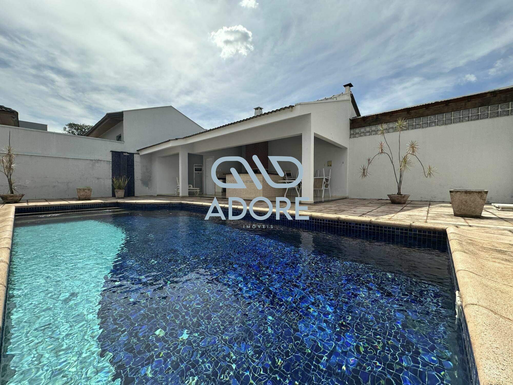 Casa de Condomínio à venda no Condomínio Theodora : 