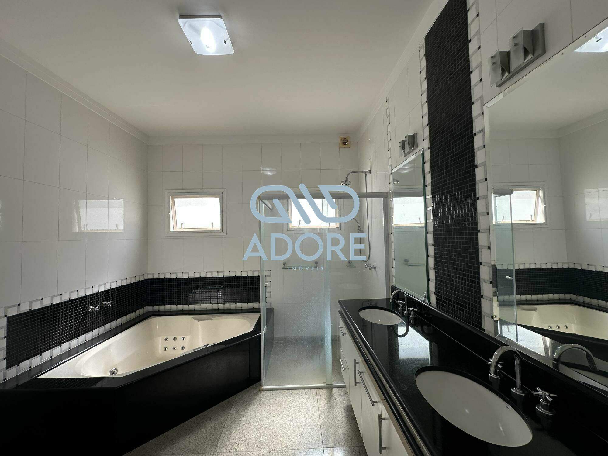 Casa de Condomínio à venda no Condomínio Theodora : 