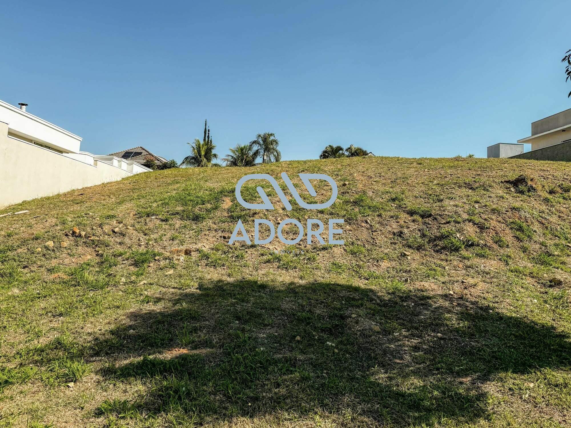 Terreno à venda no Condomínio Theodora : 