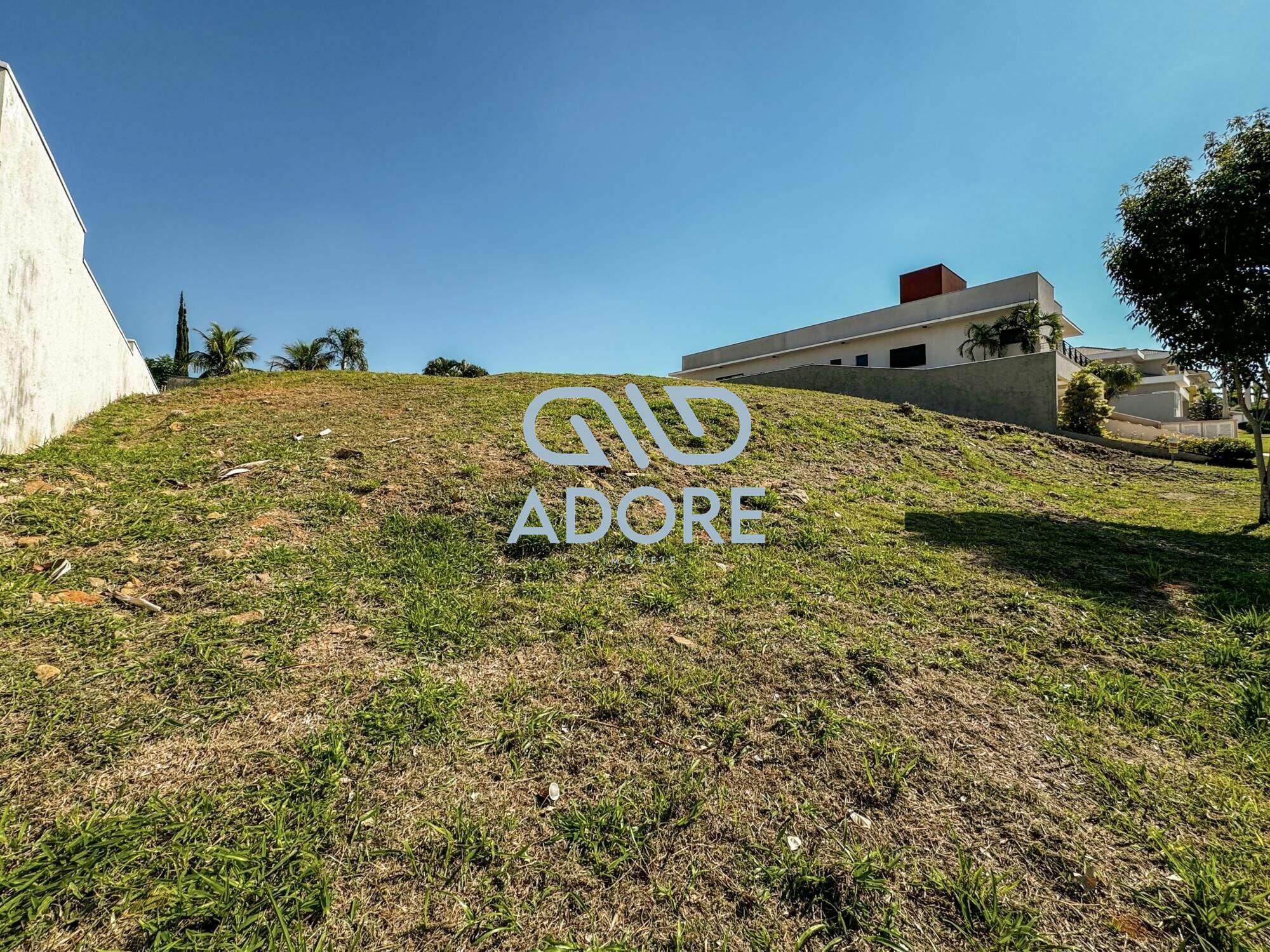 Terreno à venda no Condomínio Theodora : 