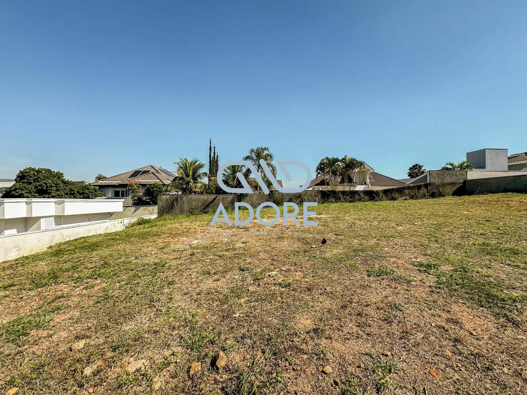 Terreno à venda no Condomínio Theodora : 