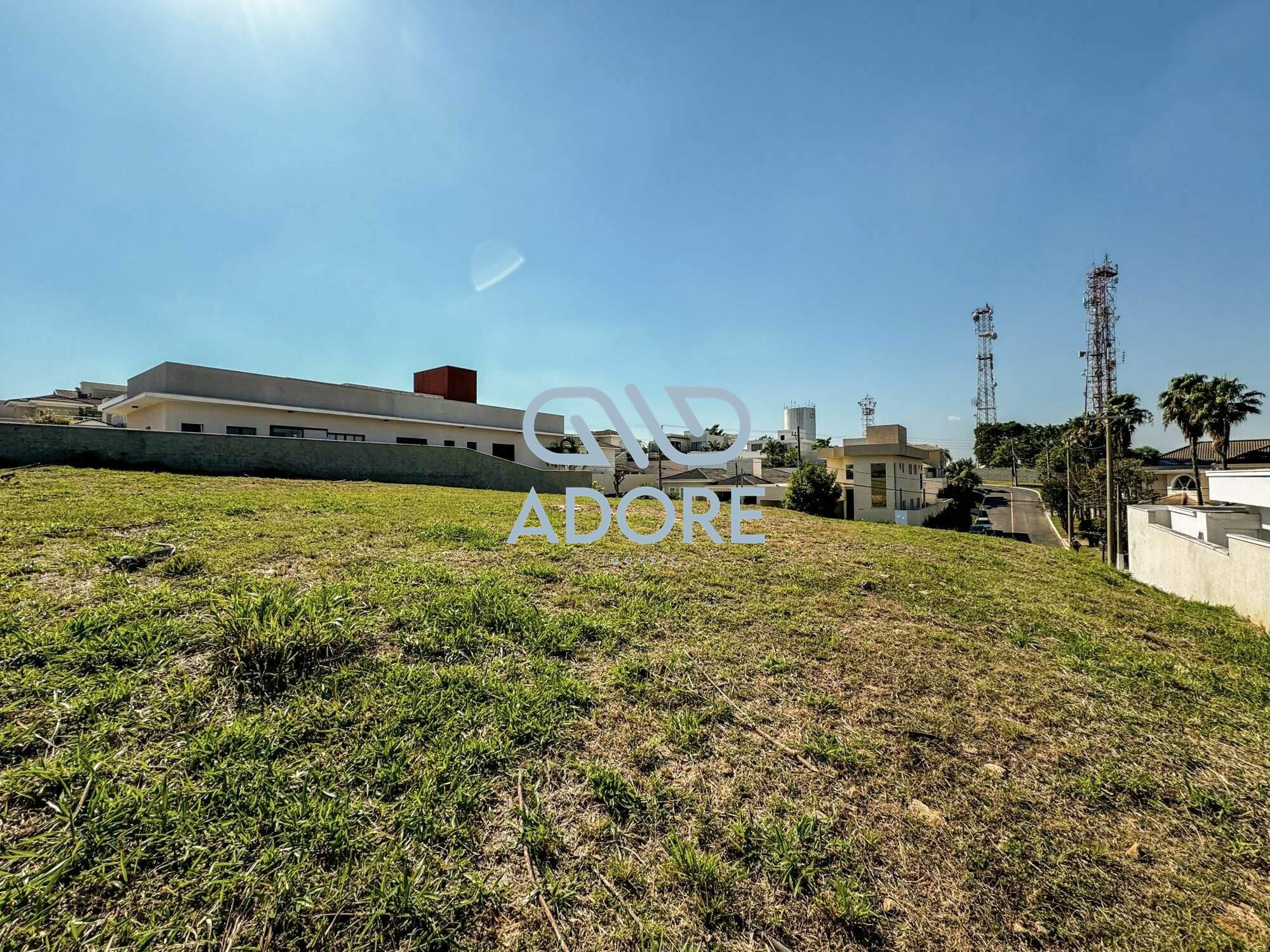 Terreno à venda no Condomínio Theodora : 