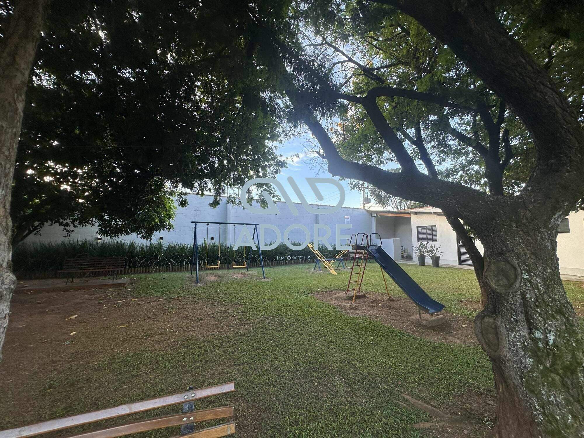 Casa de Condomínio à venda no Jardim Planalto: 