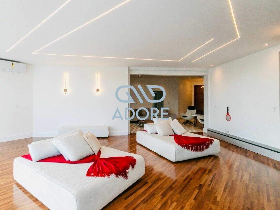 Casa de Condomínio à venda no Parque Village Castelo: