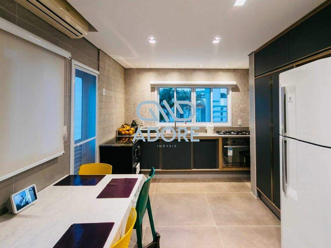 Casa de Condomínio à venda no Parque Village Castelo: