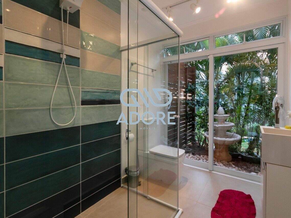 Casa de Condomínio à venda no Parque Village Castelo: