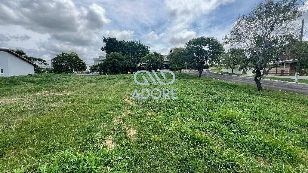 Terreno à venda no Parque Village Castelo: 