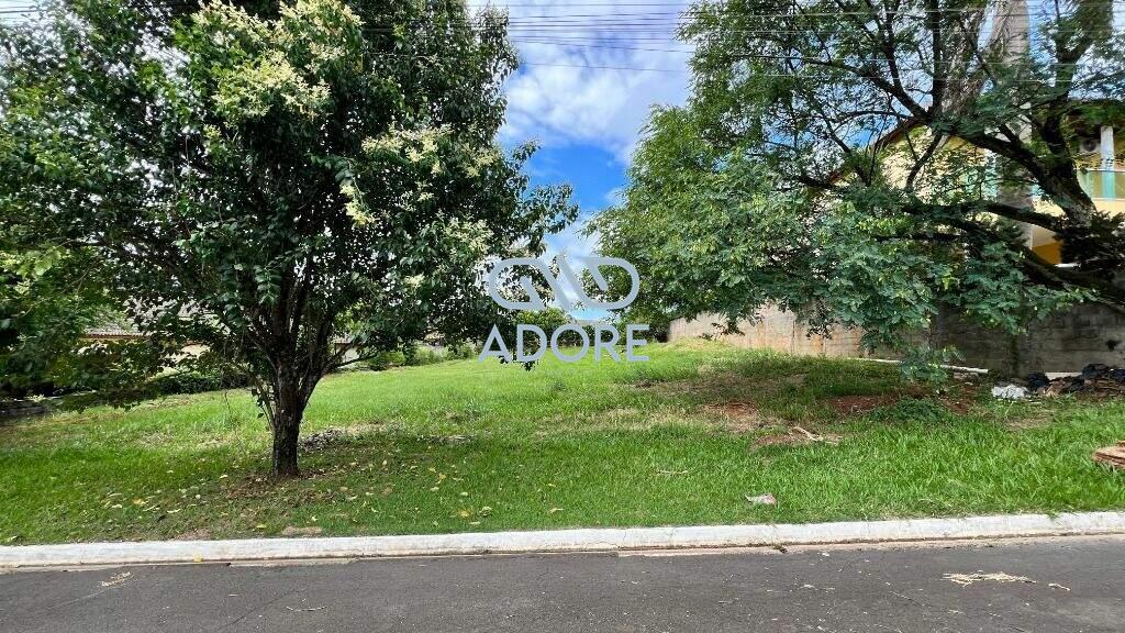Terreno à venda no Parque Village Castelo: 