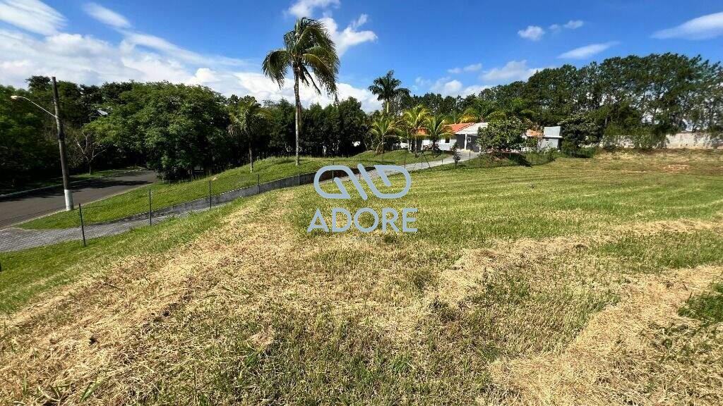 Terreno à venda no Parque Village Castelo: 