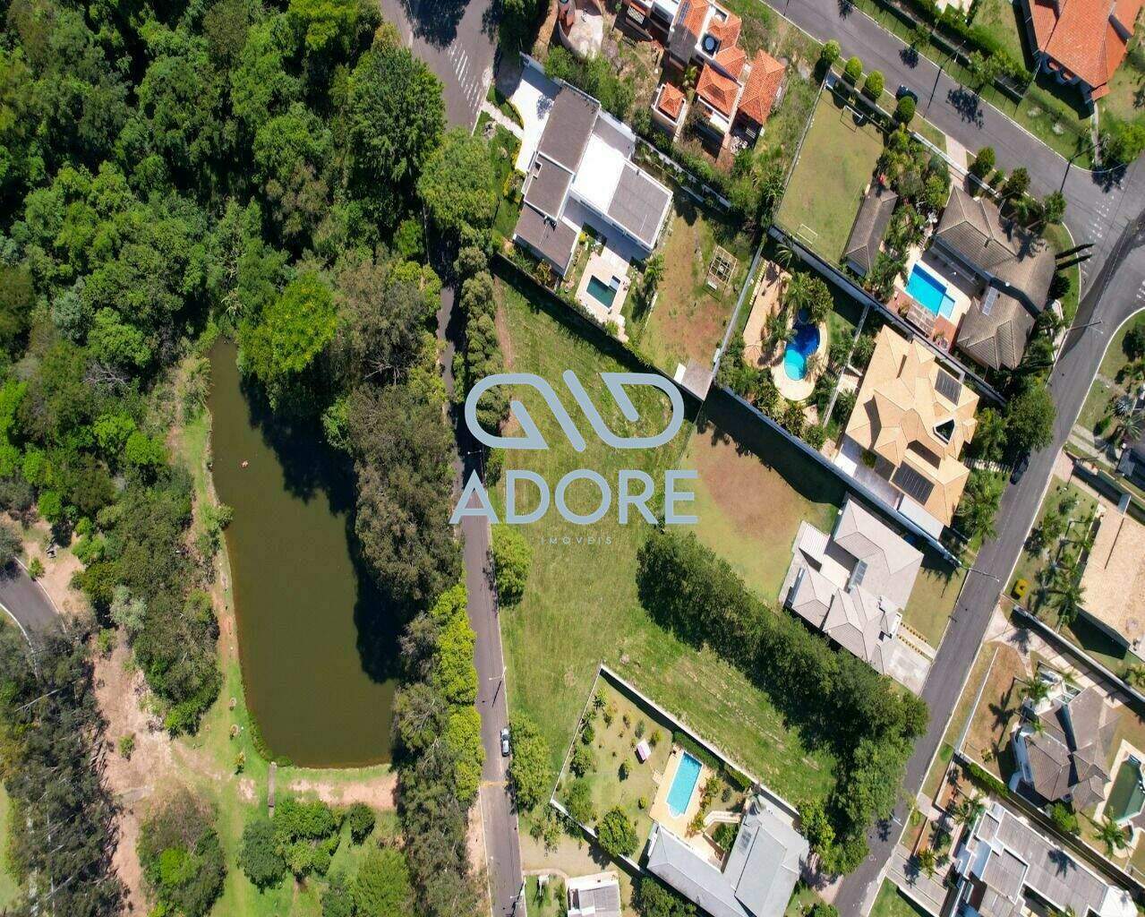 Terreno à venda no Parque Village Castelo: 
