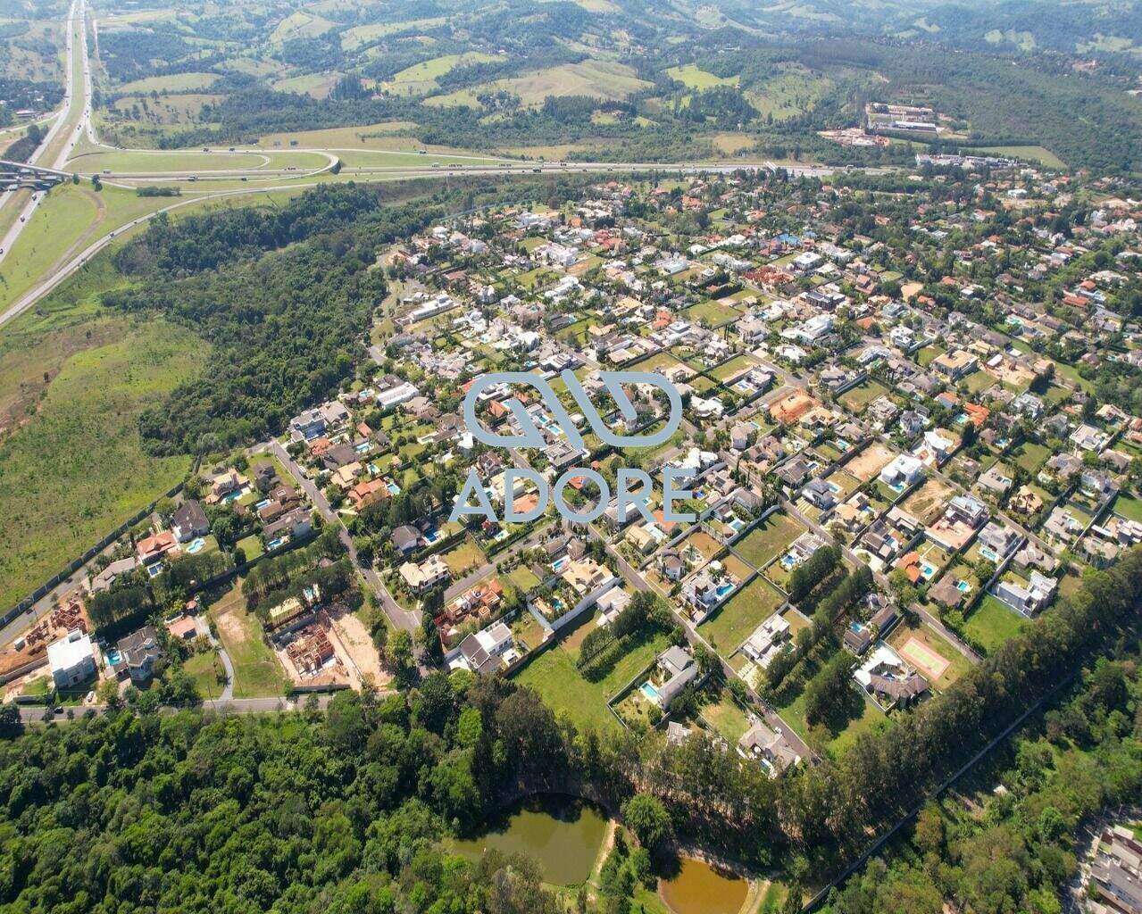 Terreno à venda no Parque Village Castelo: 