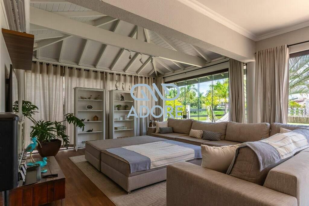 Casa de Condomínio à venda no Parque Village Castelo: 