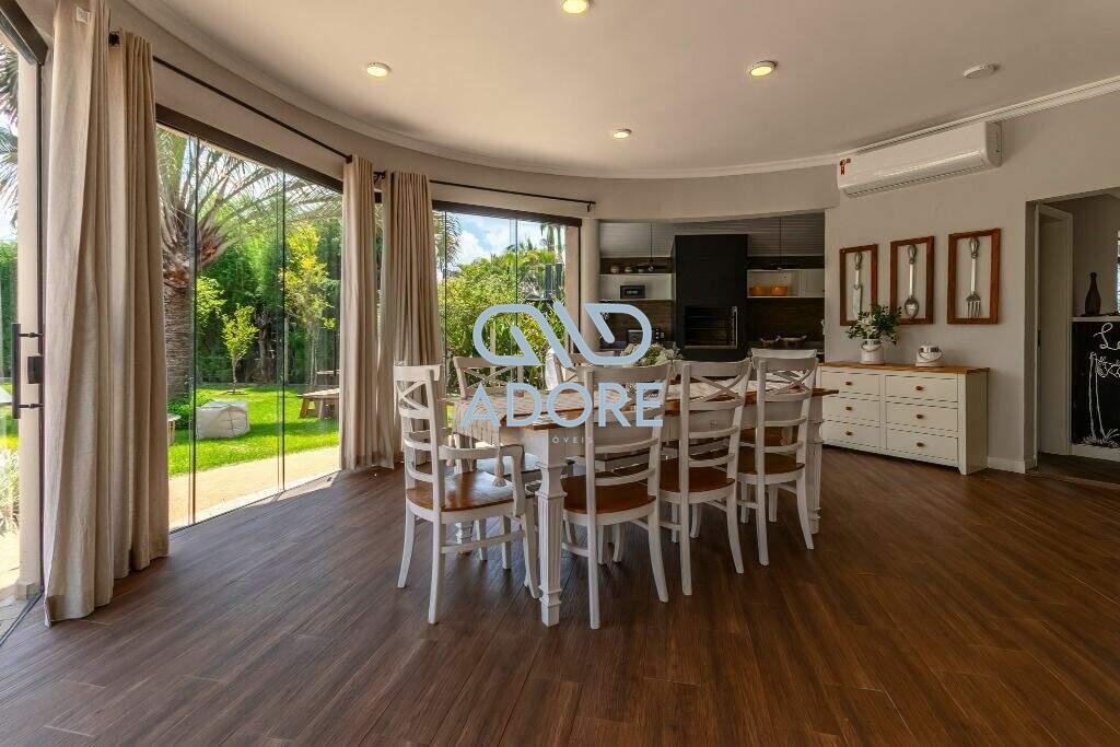 Casa de Condomínio à venda no Parque Village Castelo: 