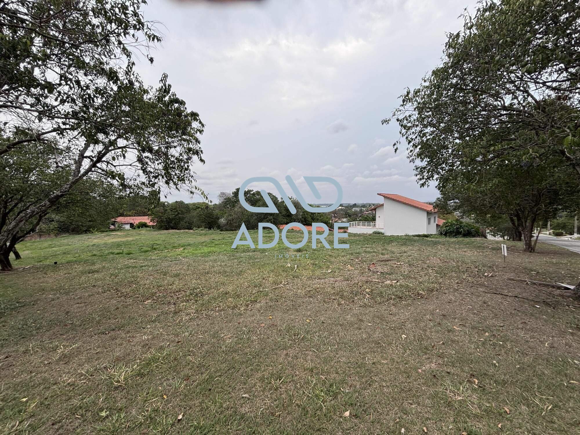 Terreno à venda no Parque Village Castelo: 