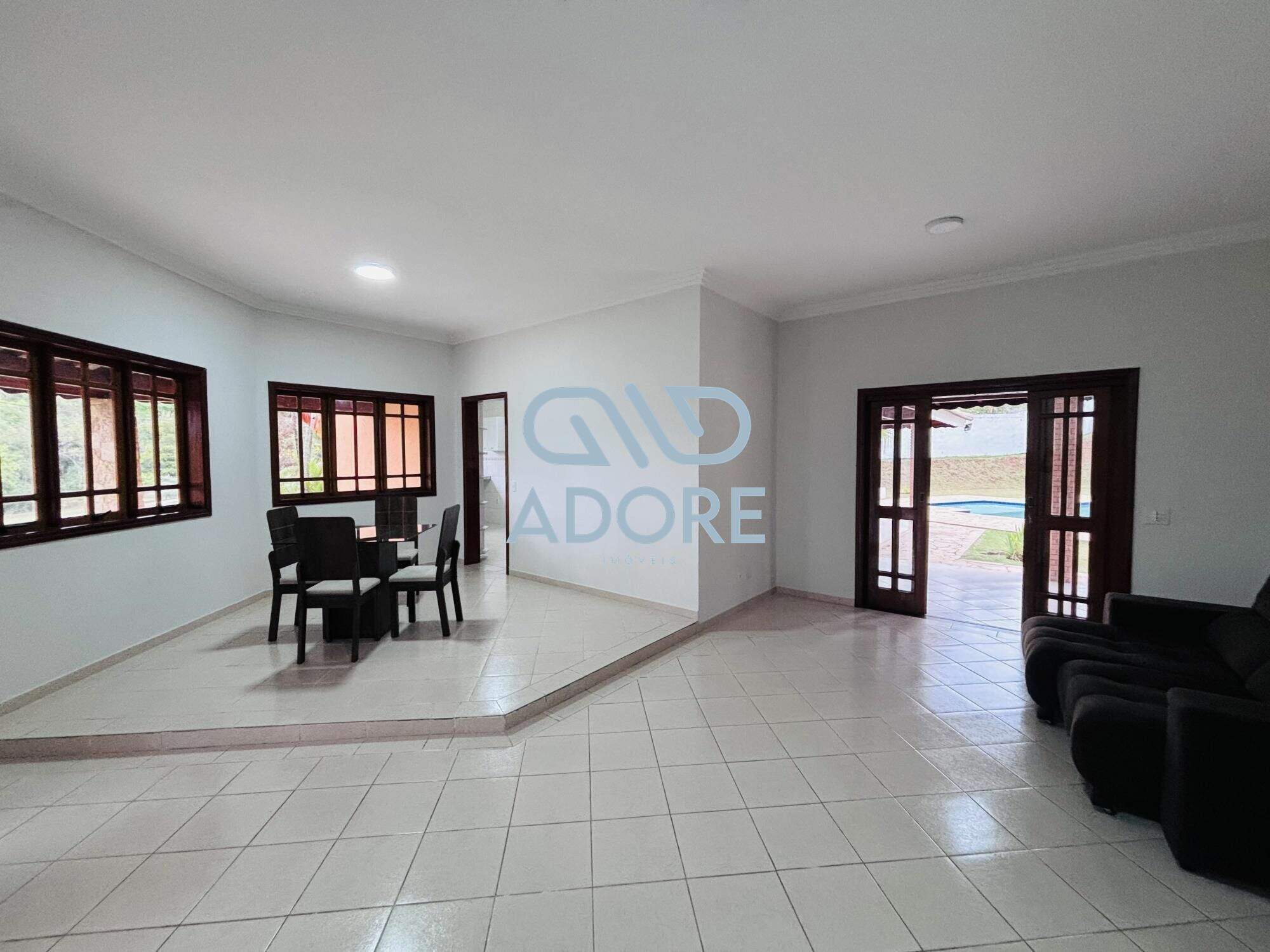 Casa de Condomínio à venda no Parque Village Castelo: 