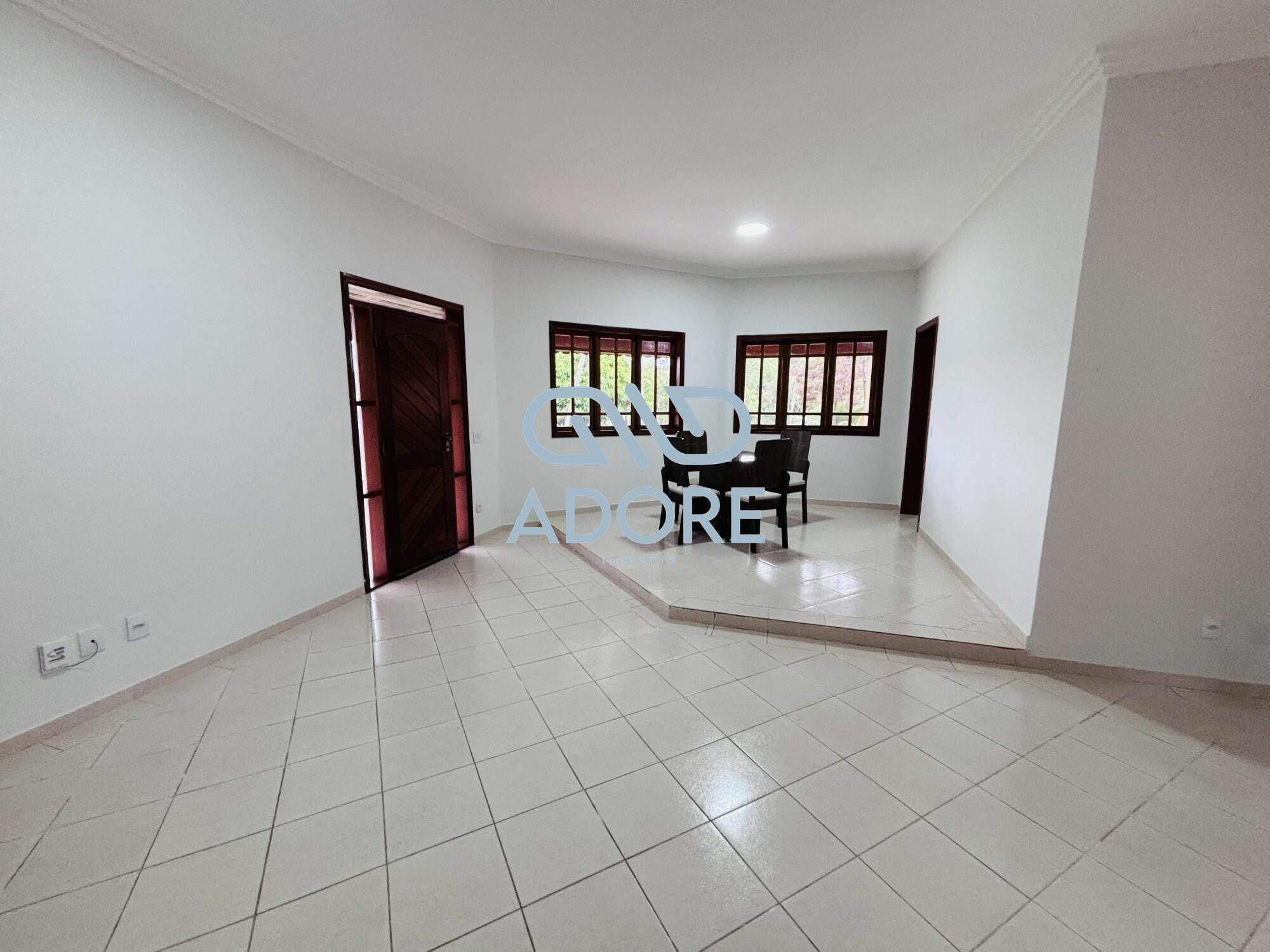Casa de Condomínio à venda no Parque Village Castelo: 