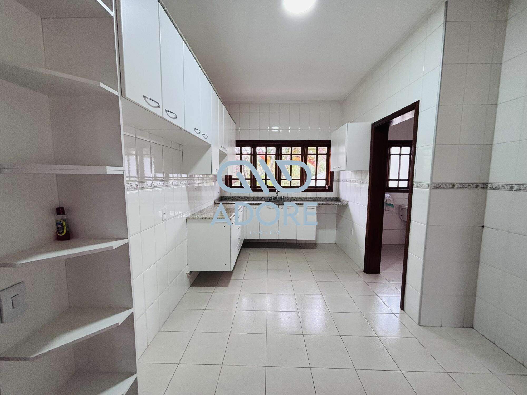 Casa de Condomínio à venda no Parque Village Castelo: 