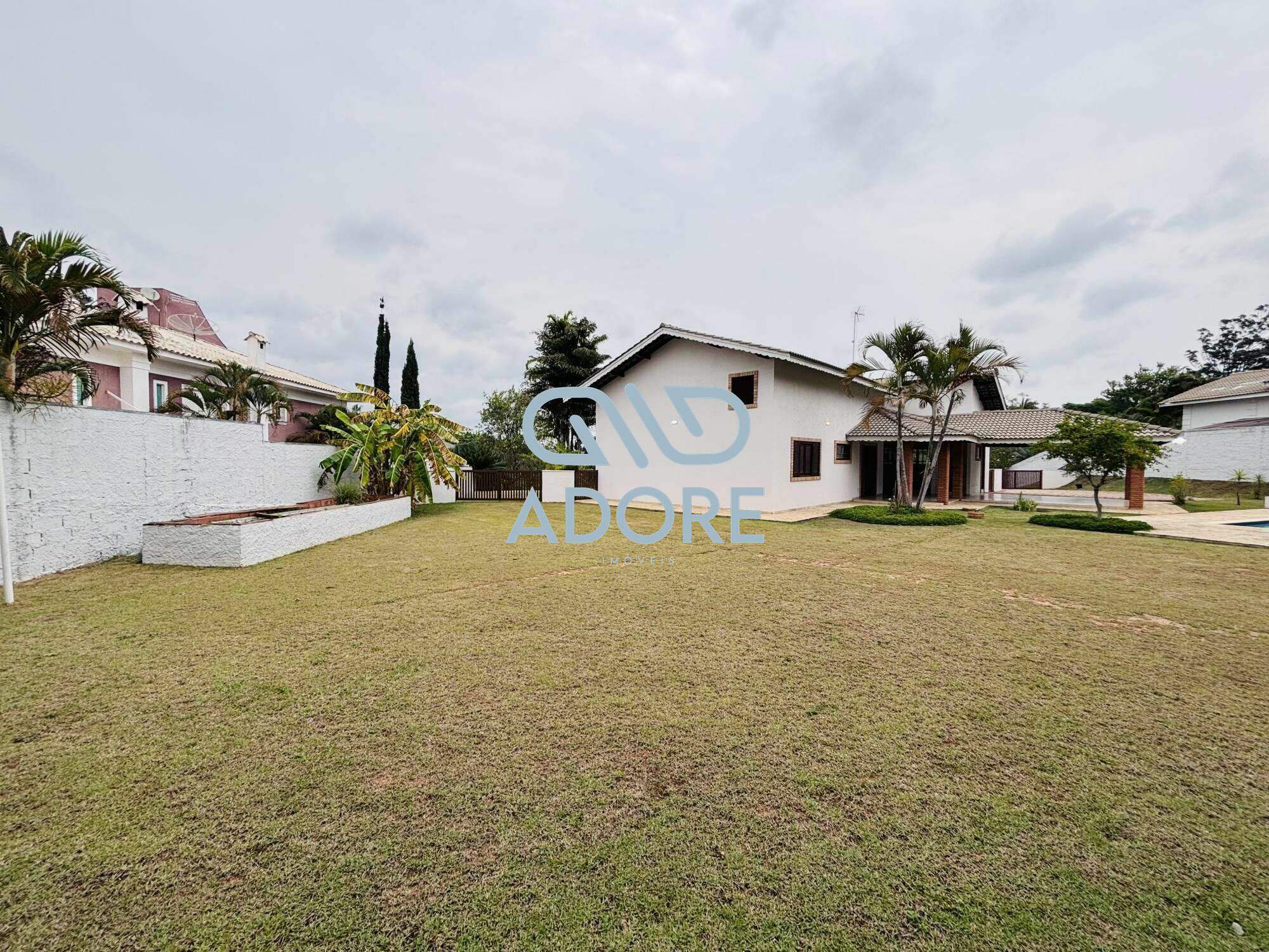 Casa de Condomínio à venda no Parque Village Castelo: 