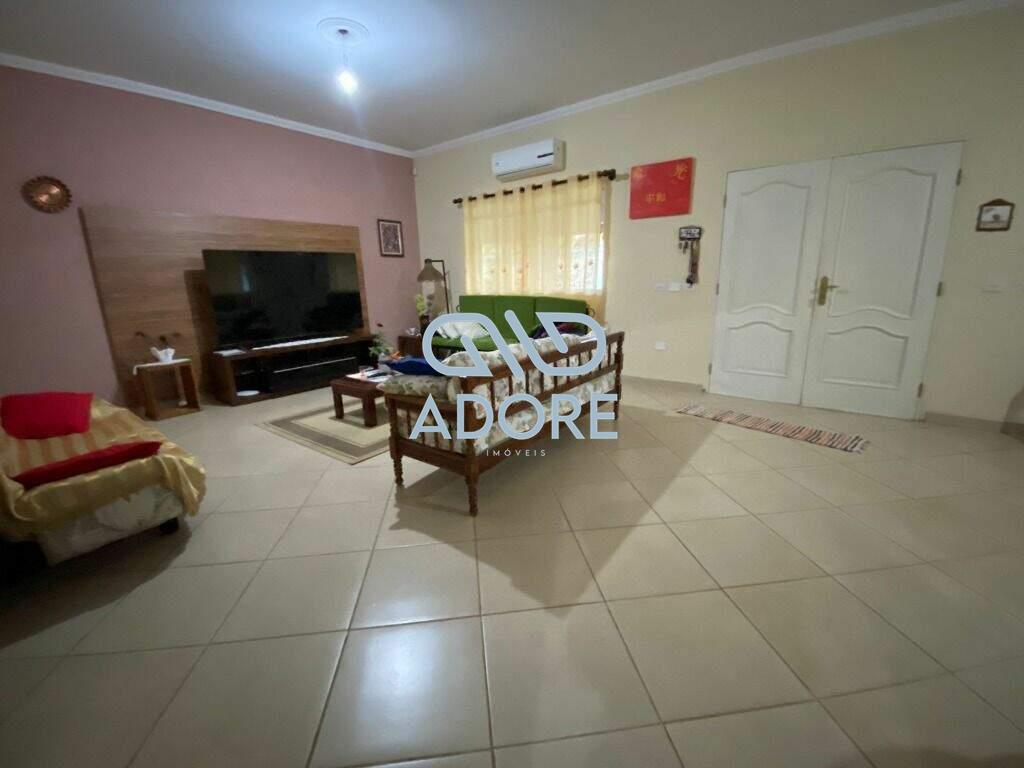 Casa de Condomínio à venda no Chácara Carolina: 