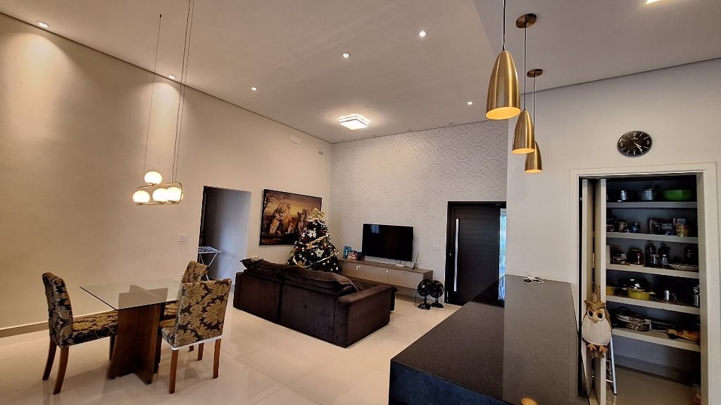 Casa de Condomínio à venda no Condomínio Terras de Mont Serrat: 