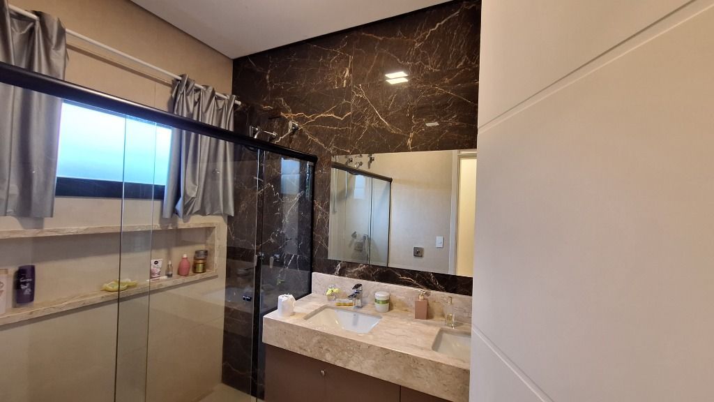 Casa de Condomínio à venda no Condomínio Terras de Mont Serrat: 