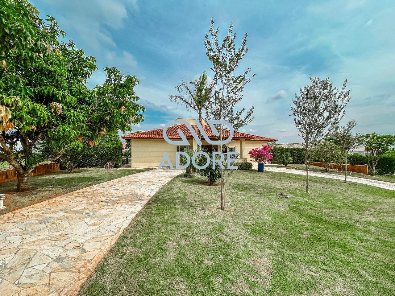 Casa de Condomínio à venda no Condomínio Terras de Mont Serrat: 