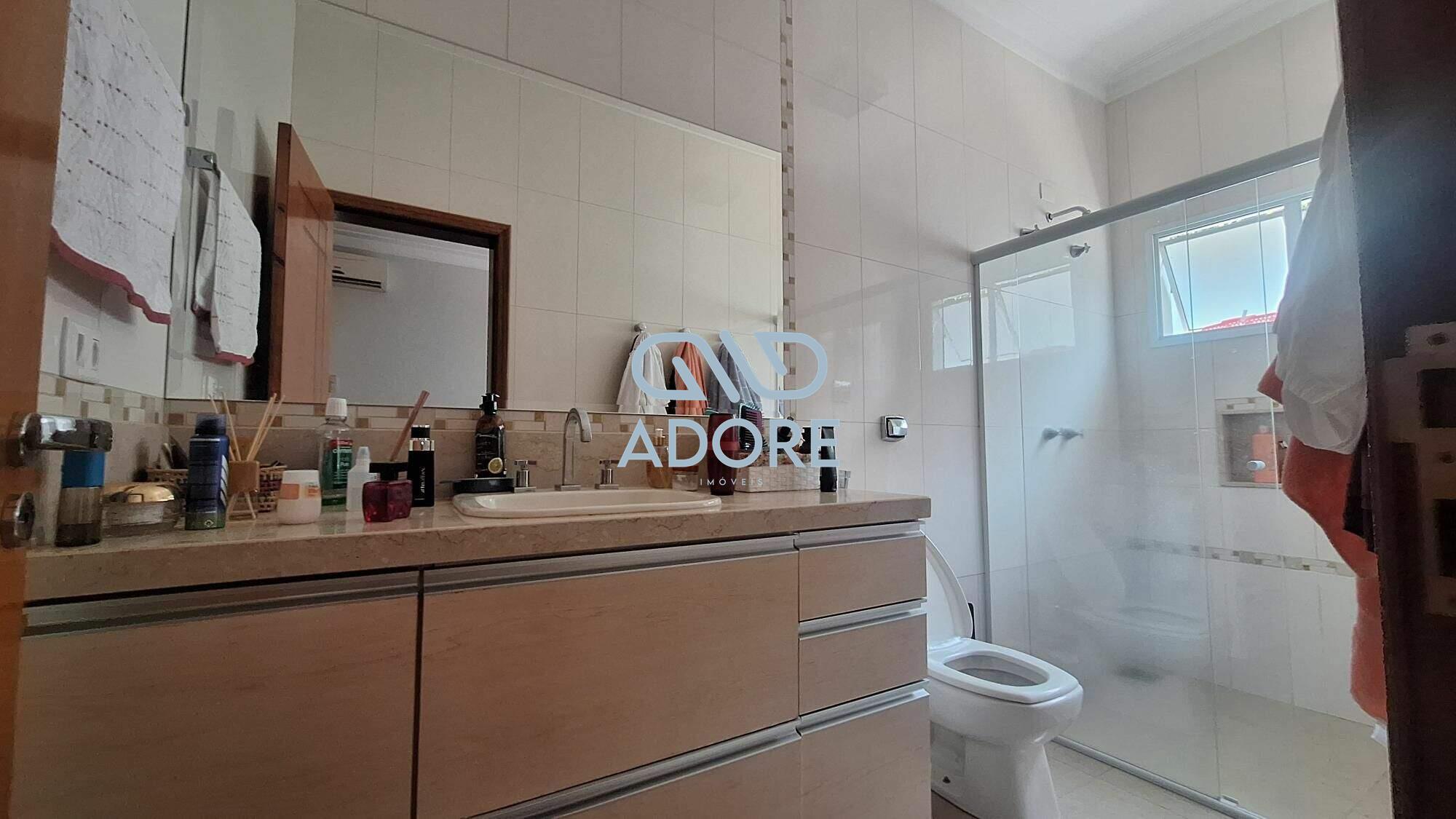 Casa de Condomínio à venda no Condomínio Terras de Mont Serrat: 