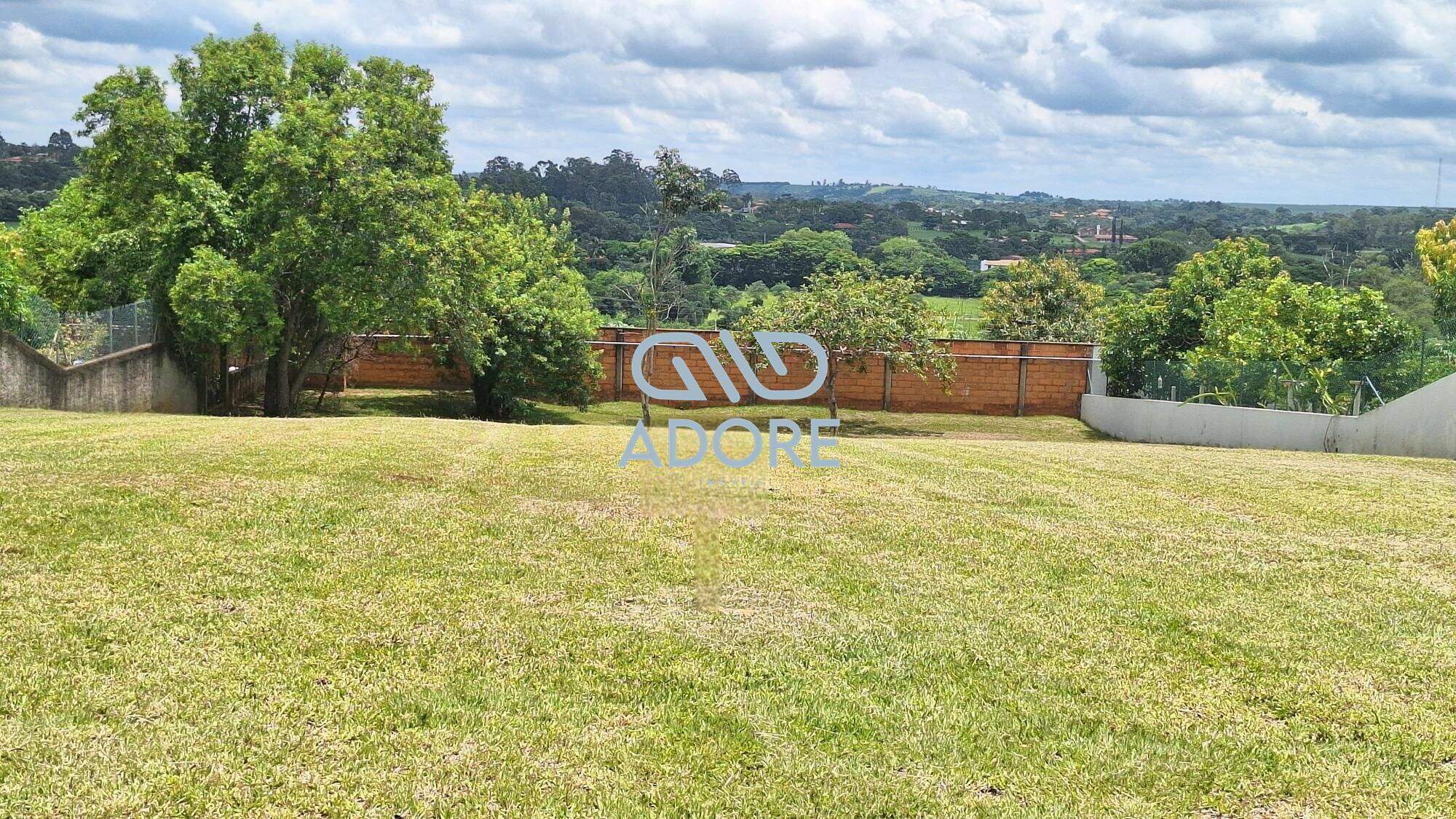 Terreno à venda no Condomínio Terras de Mont Serrat: 