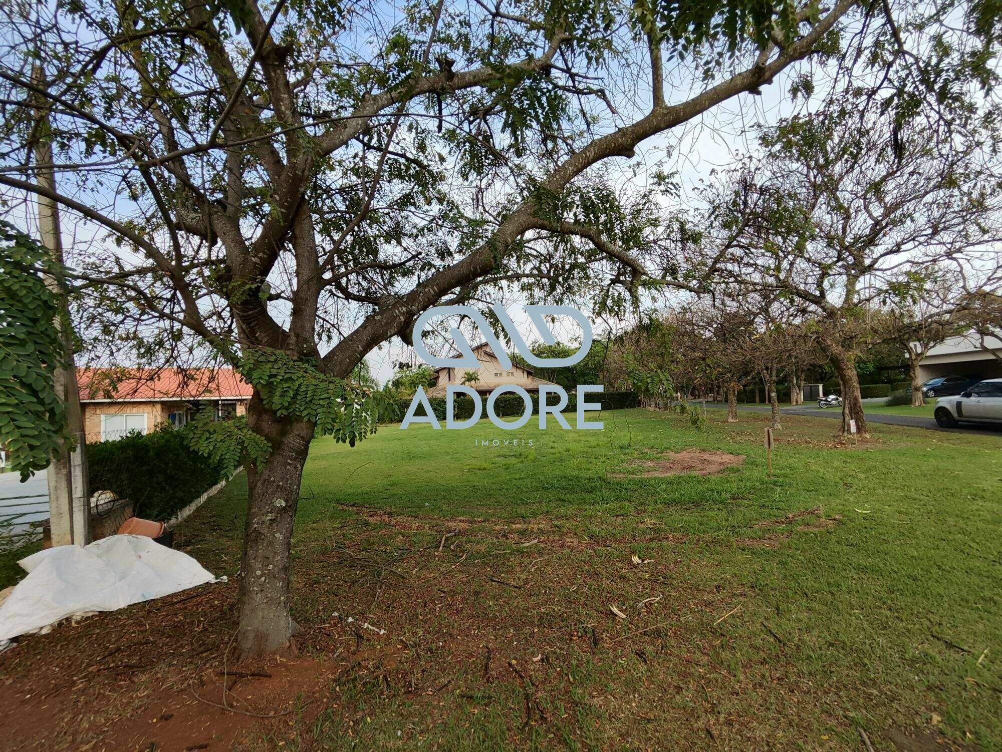 Terreno à venda no Condomínio Primavera : 