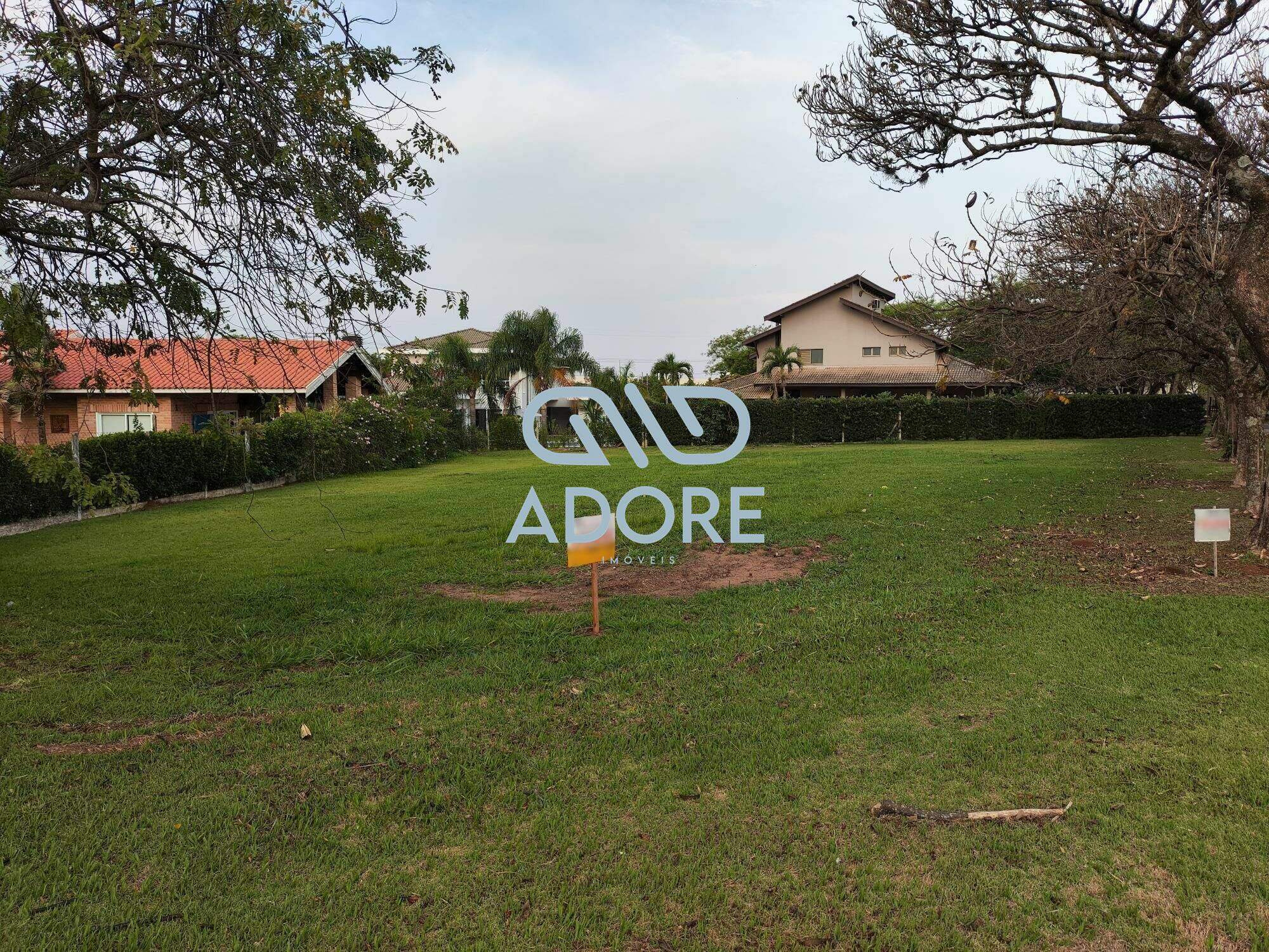 Terreno à venda no Condomínio Primavera : 