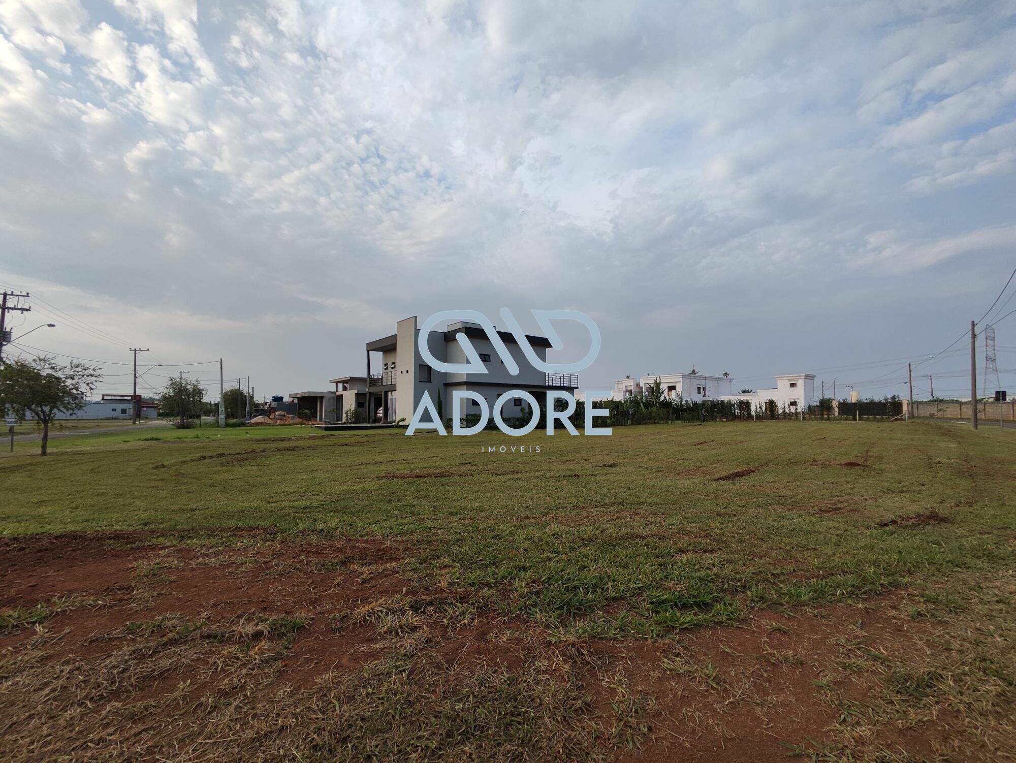 Terreno à venda no Condomínio Primavera : 