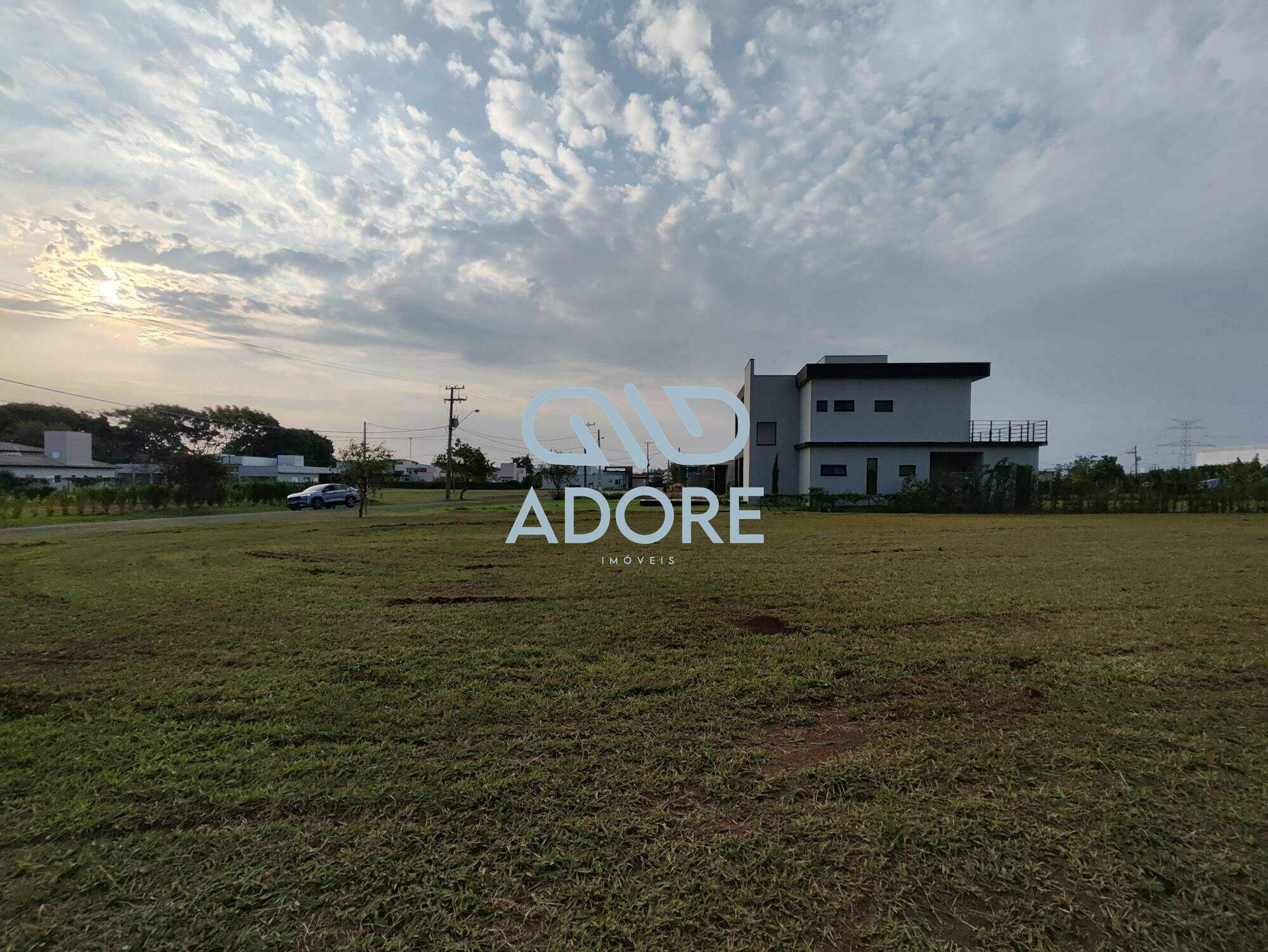 Terreno à venda no Condomínio Primavera : 