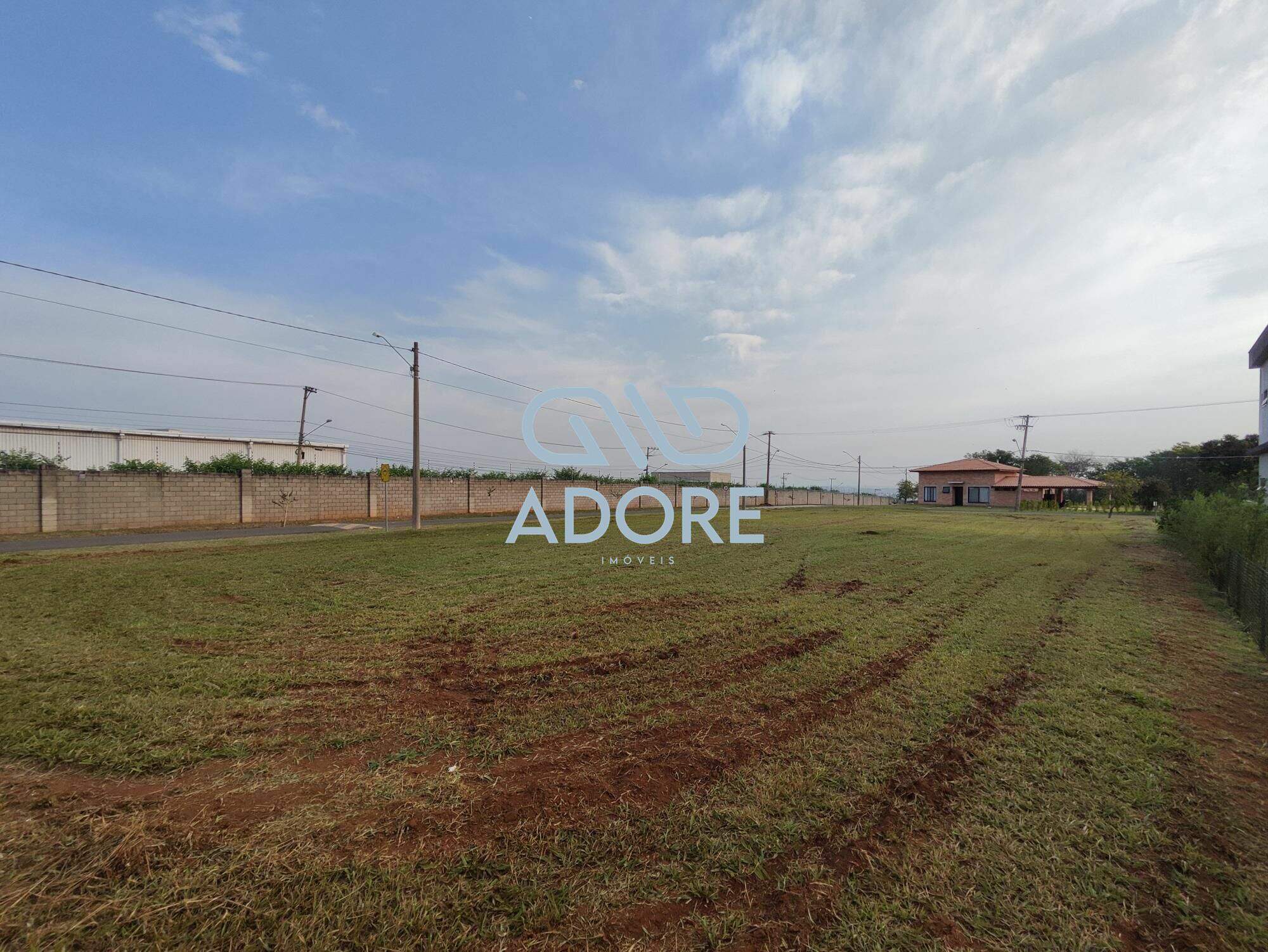 Terreno à venda no Condomínio Primavera : 
