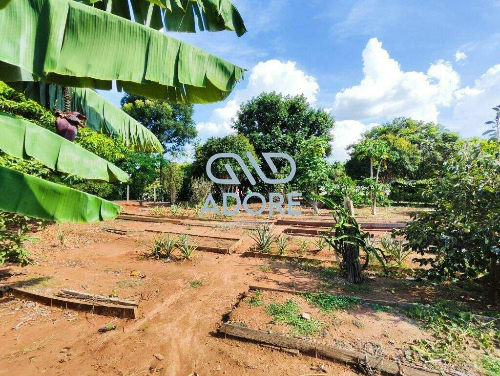 Terreno à venda no Condomínio Primavera : 