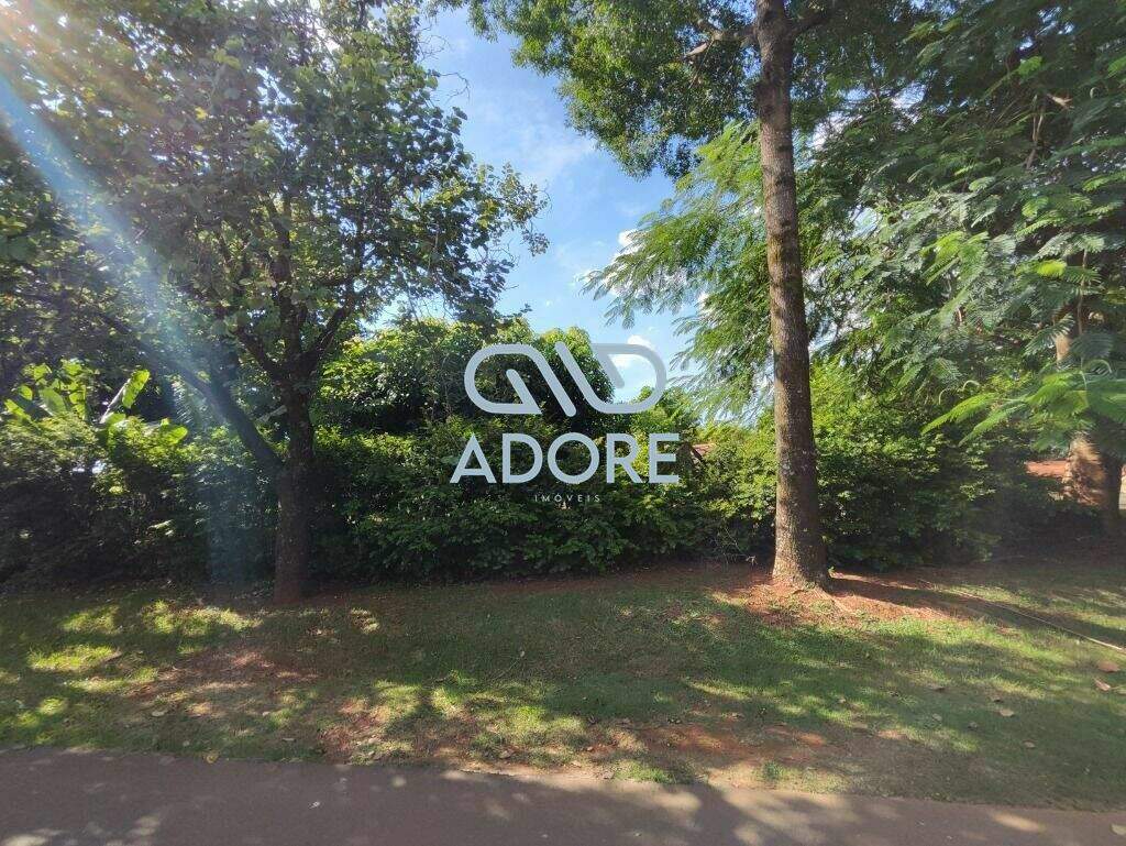 Terreno à venda no Condomínio Primavera : 