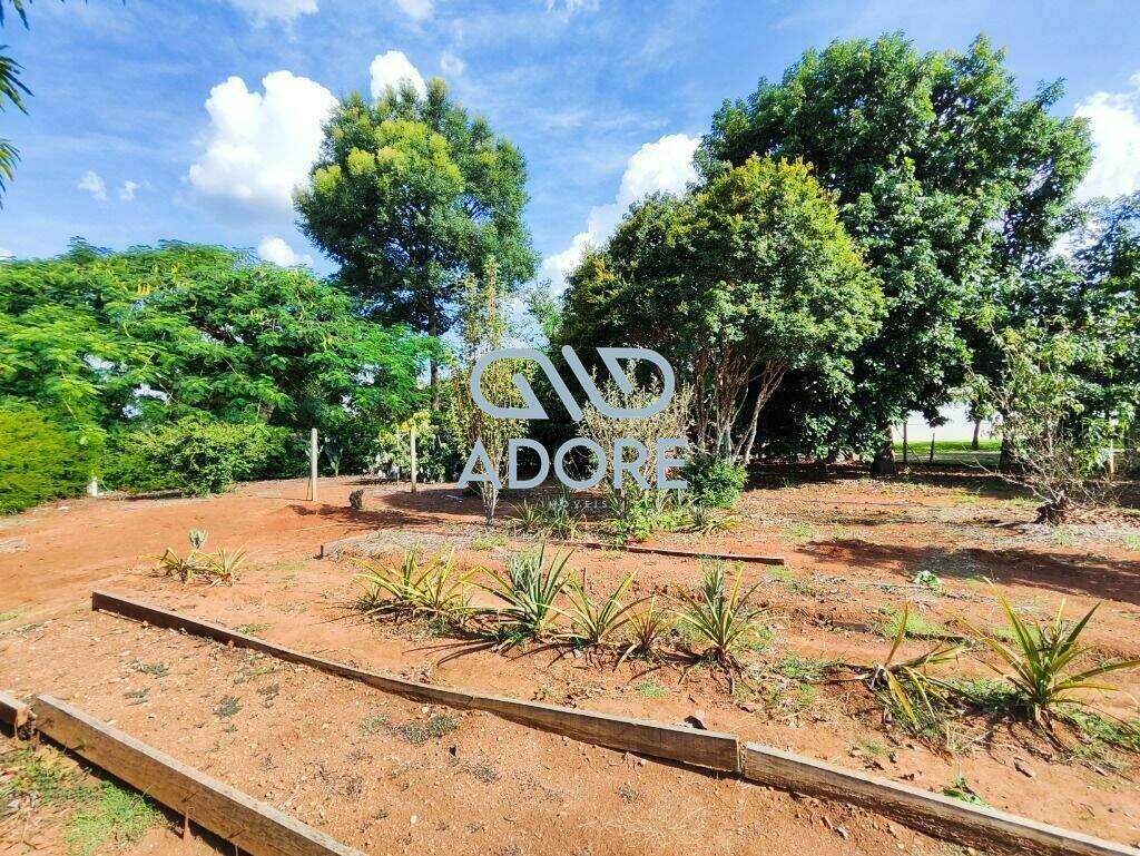 Terreno à venda no Condomínio Primavera : 