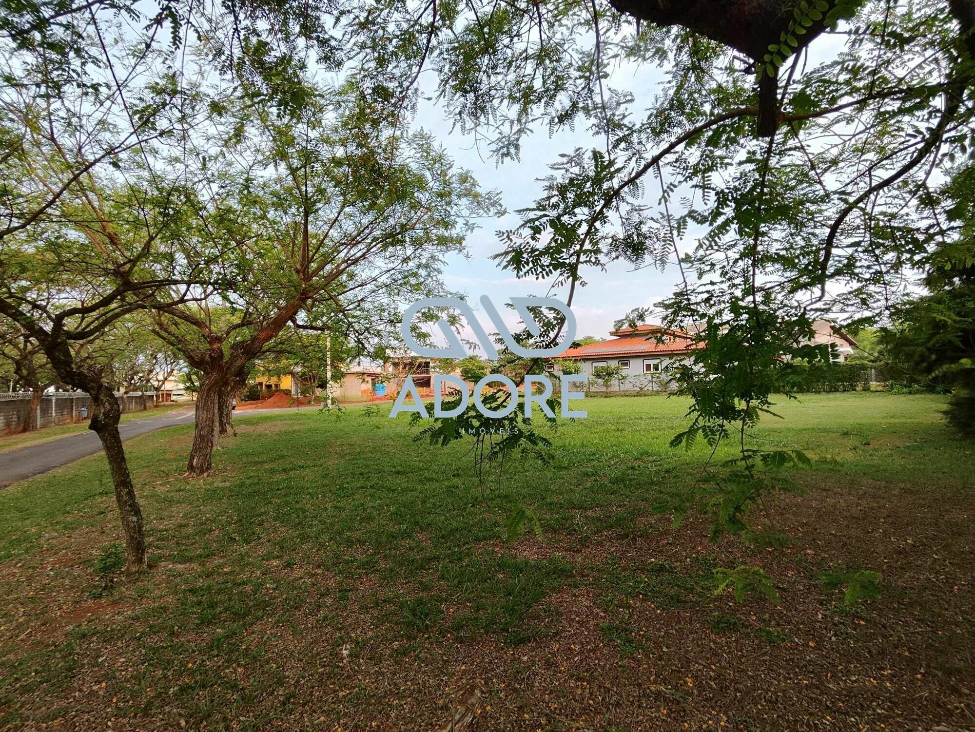 Terreno à venda no Condomínio Primavera : 