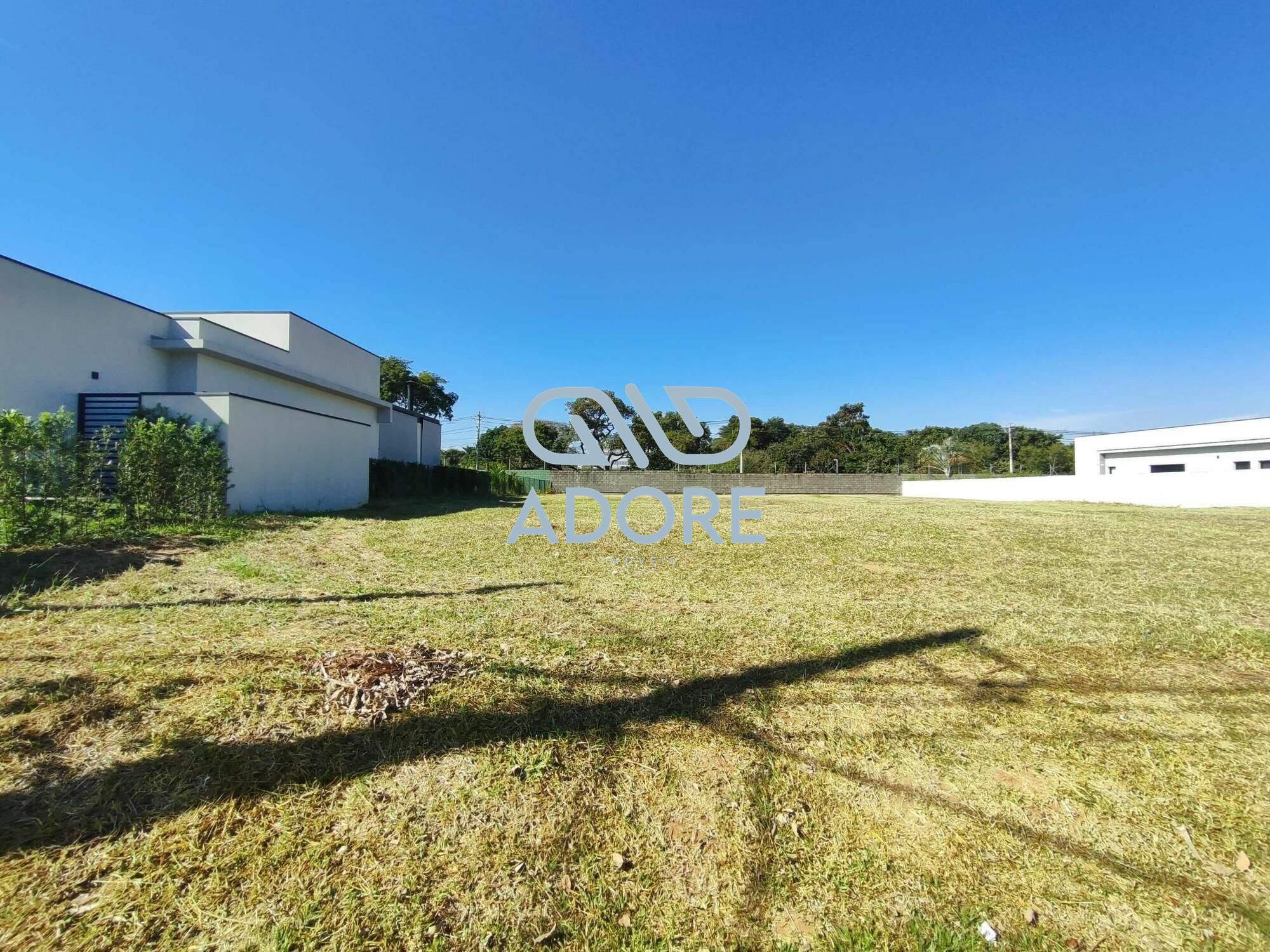 Terreno à venda no Condomínio Xapada Parque Ytu: 