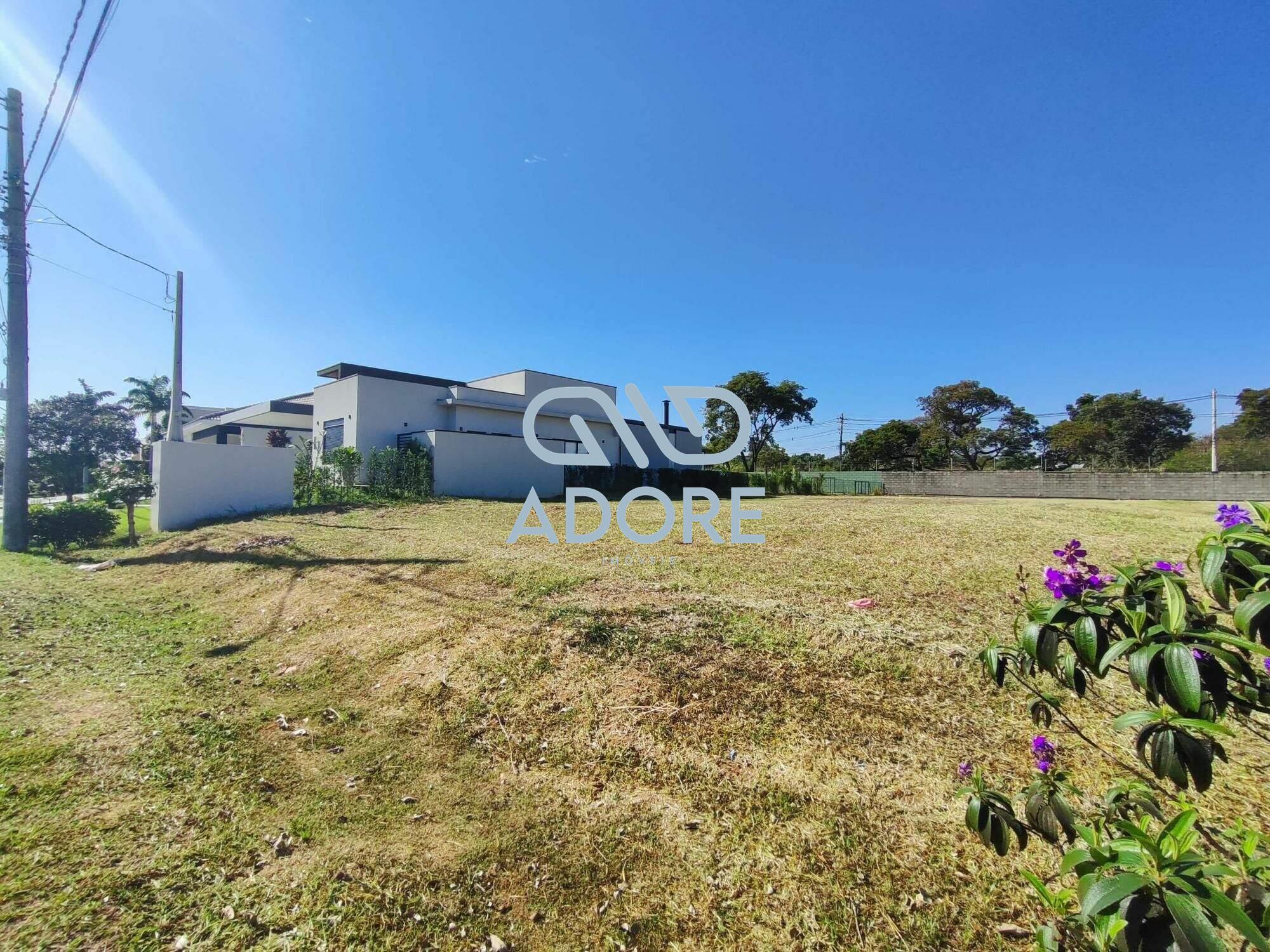 Terreno à venda no Condomínio Xapada Parque Ytu: 