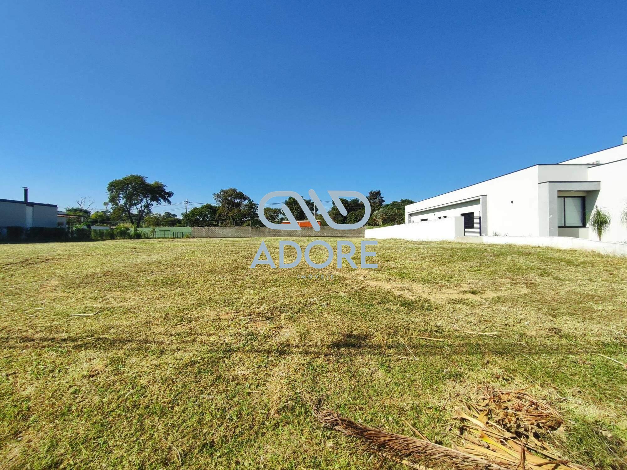 Terreno à venda no Condomínio Xapada Parque Ytu: 