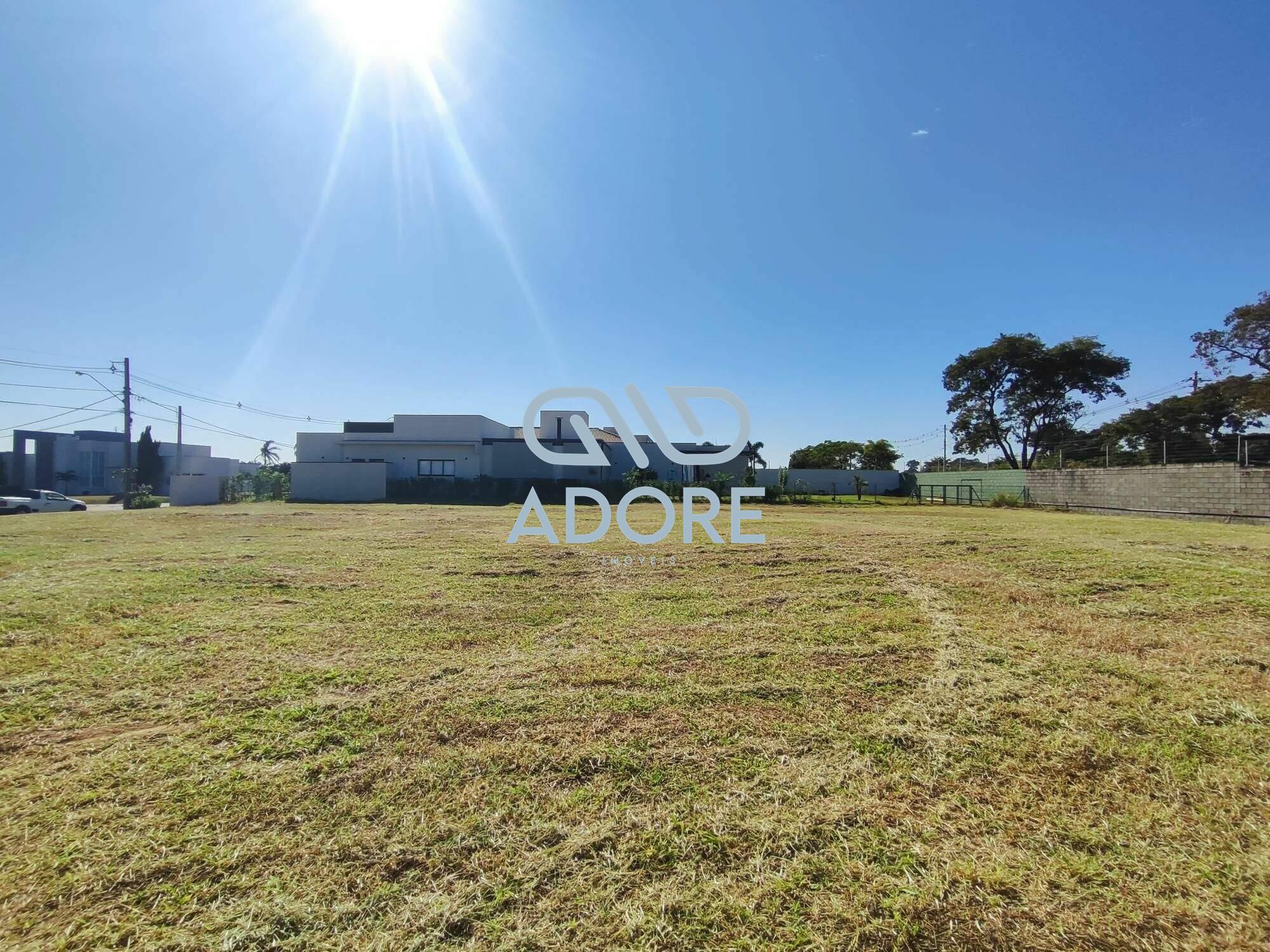 Terreno à venda no Condomínio Xapada Parque Ytu: 