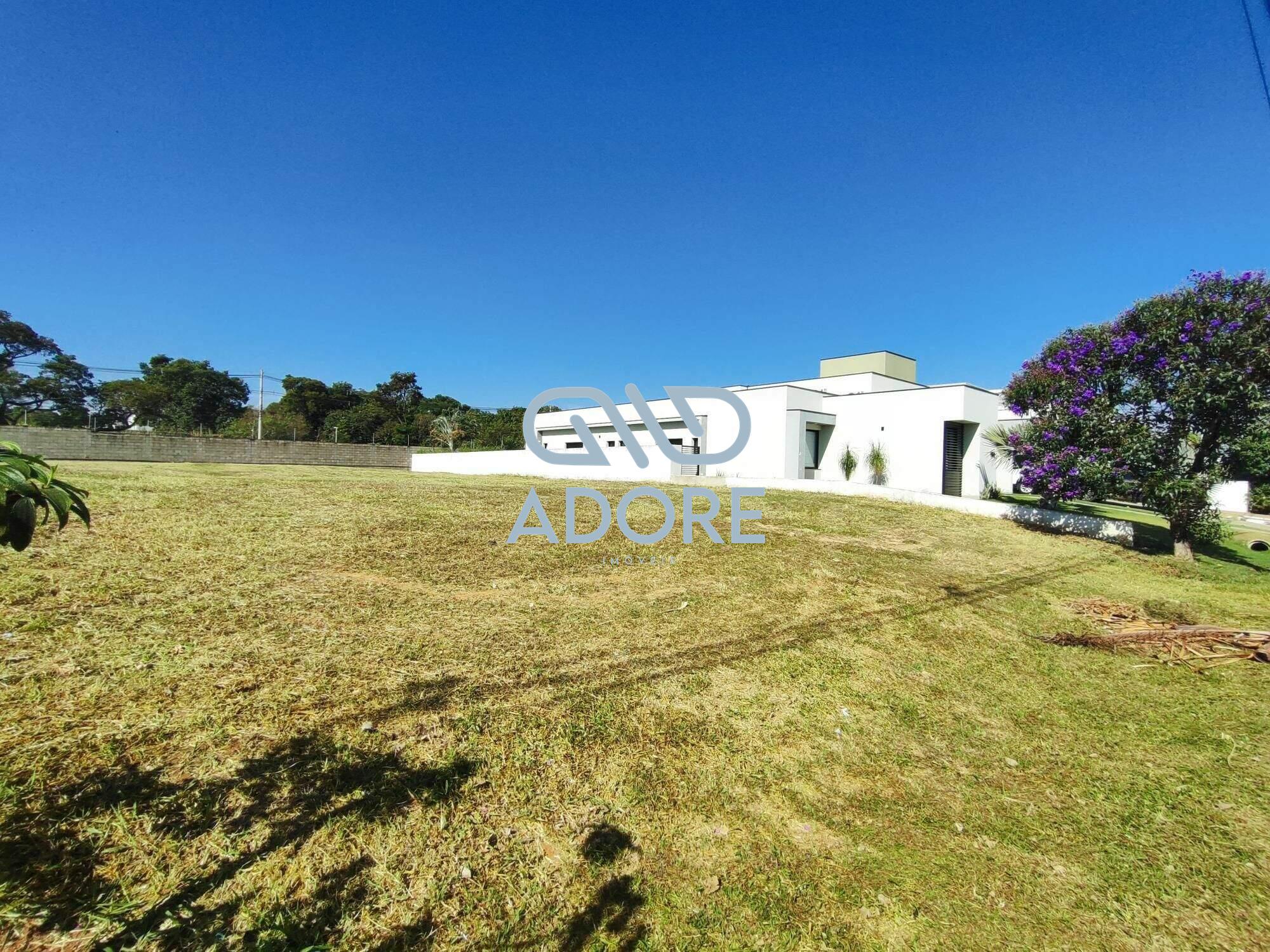 Terreno à venda no Condomínio Xapada Parque Ytu: 