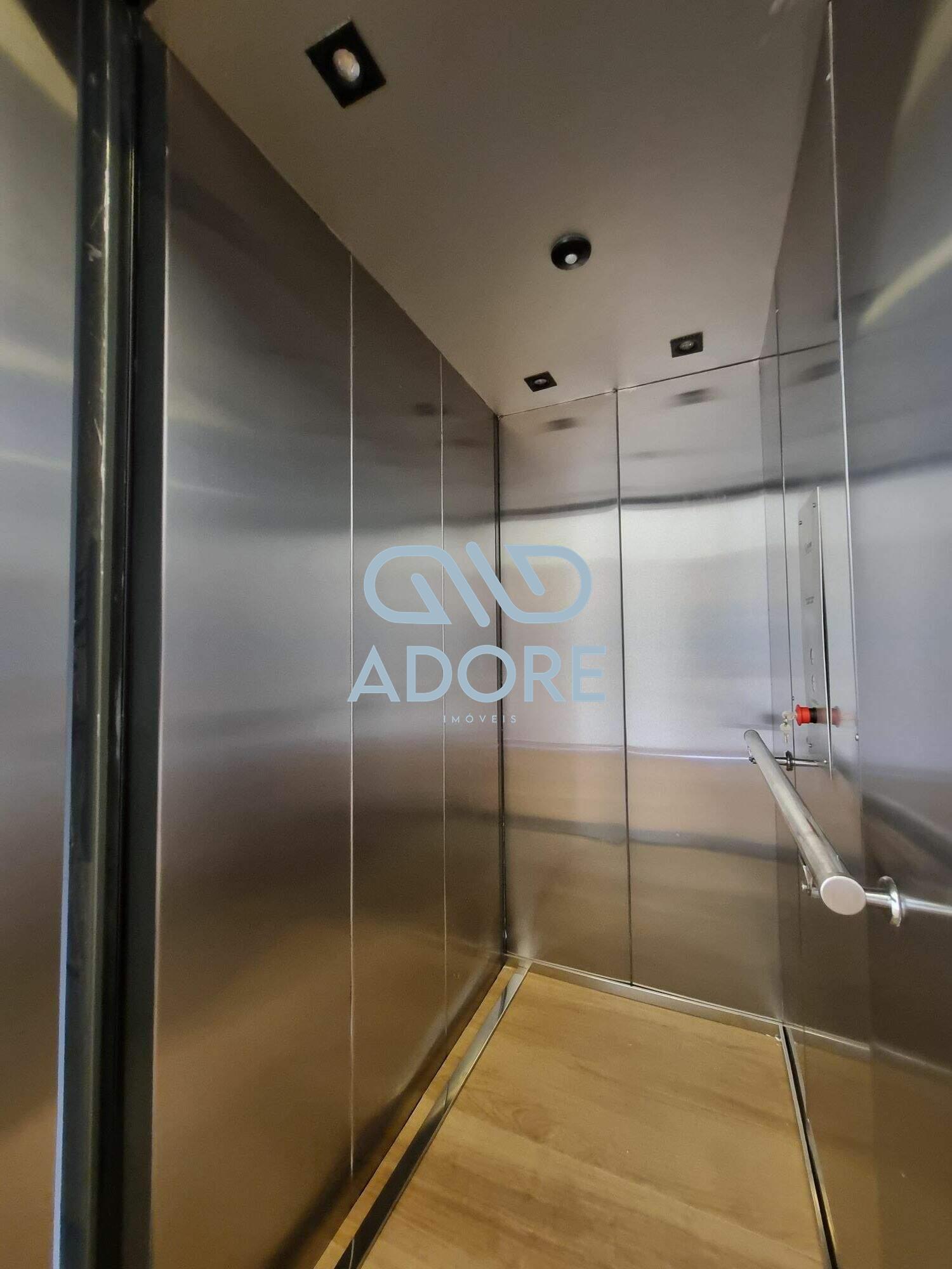 Casa de Condomínio à venda no Condomínio Plaza Athénée: 