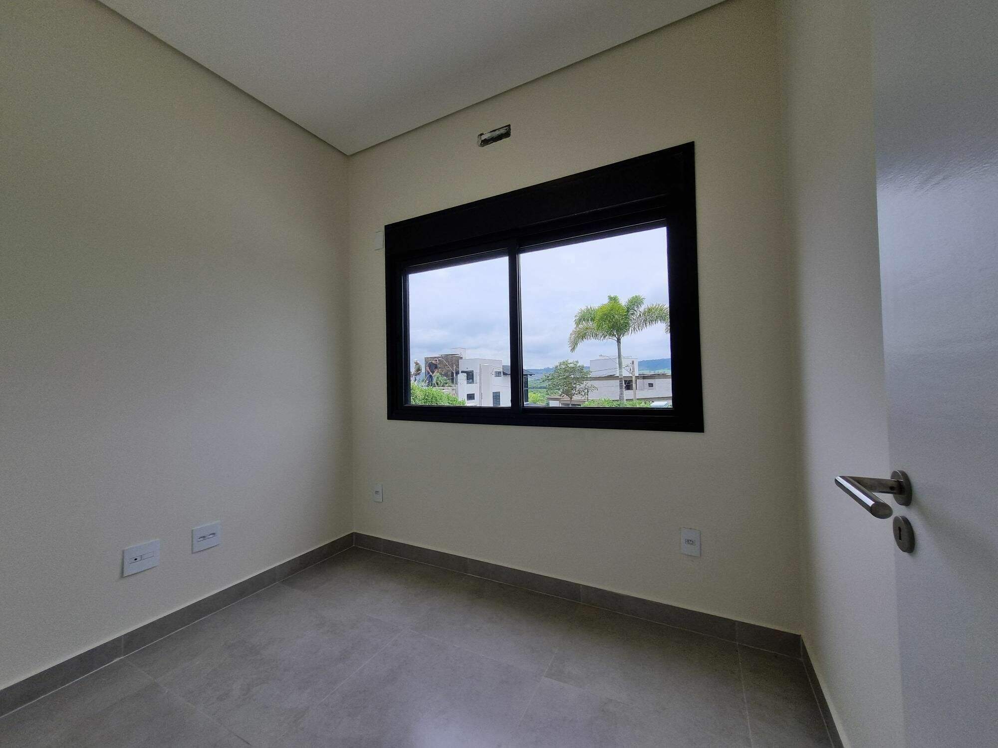 Casa de Condomínio à venda no Condomínio Plaza Athénée: 