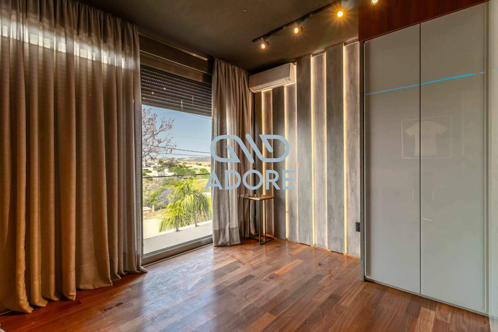 Casa de Condomínio à venda no Condomínio Plaza Athénée: 