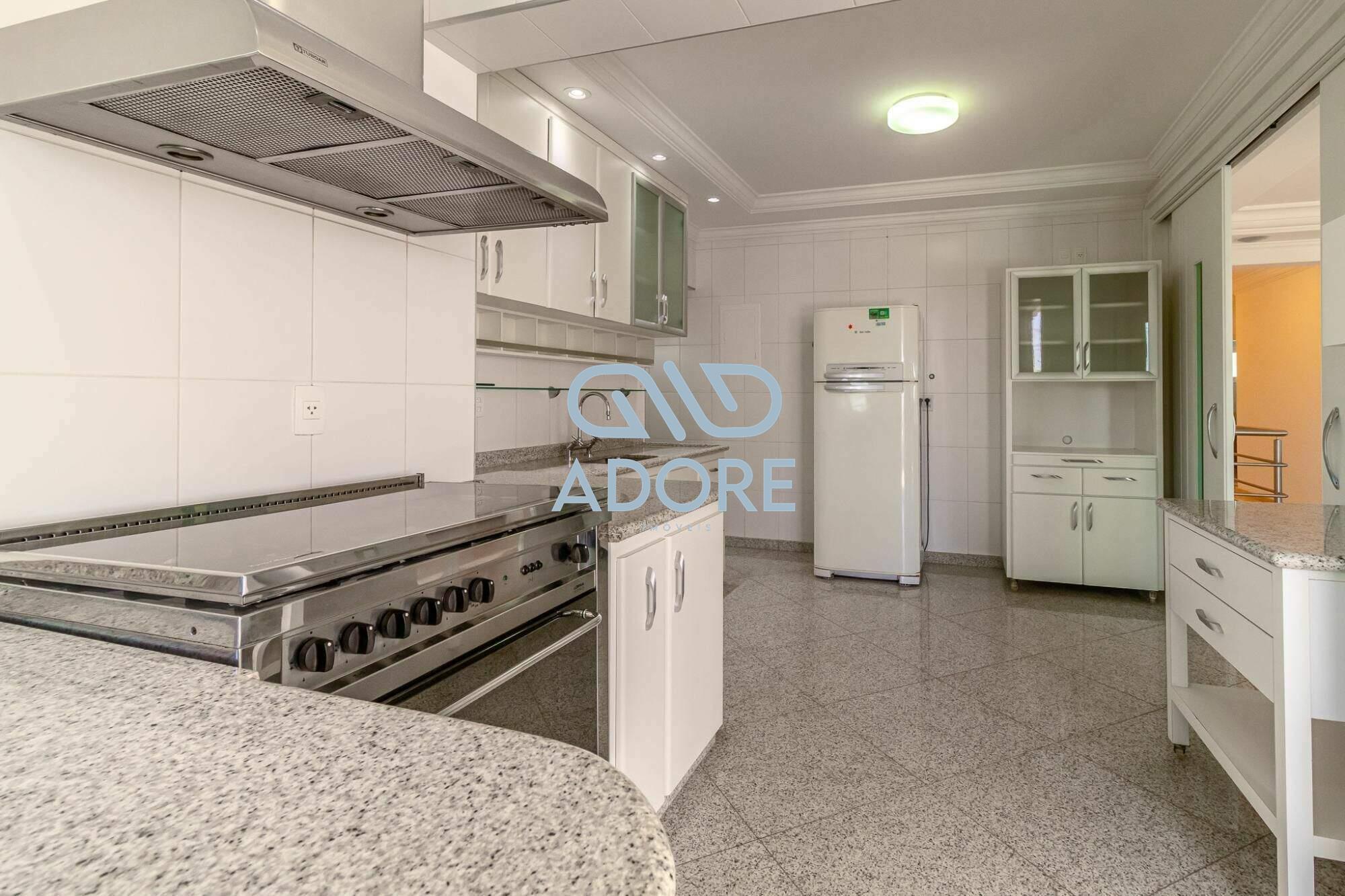 Casa de Condomínio à venda no Condomínio Plaza Athénée: 