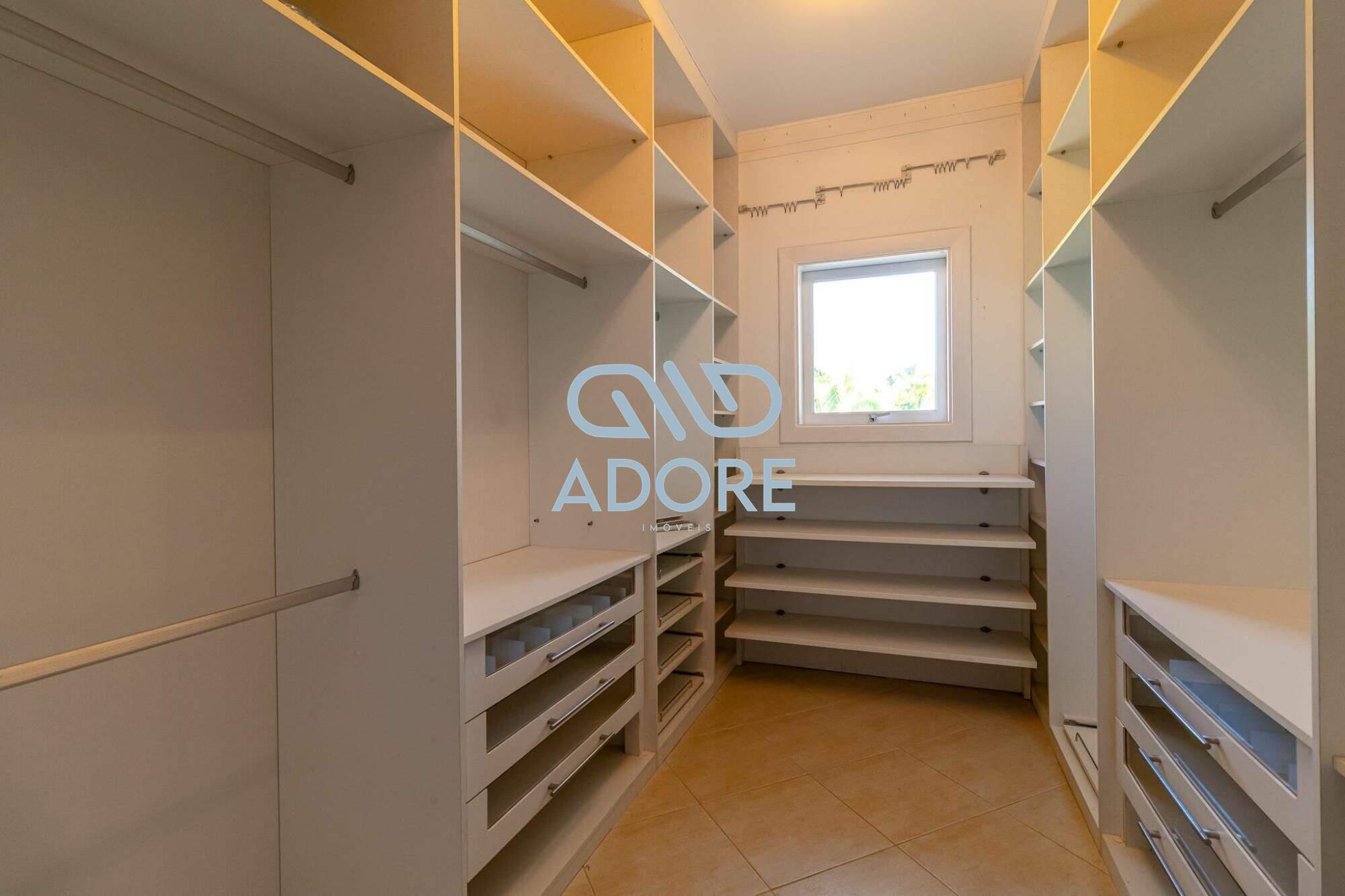 Casa de Condomínio à venda no Condomínio Plaza Athénée: 